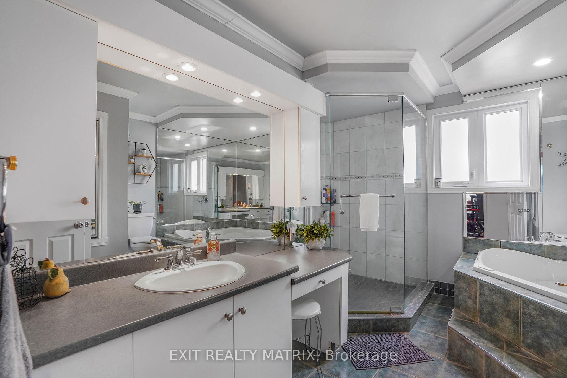 Photo 16 of 916 King St Street, Champlain, L'Orignal — HOMEH