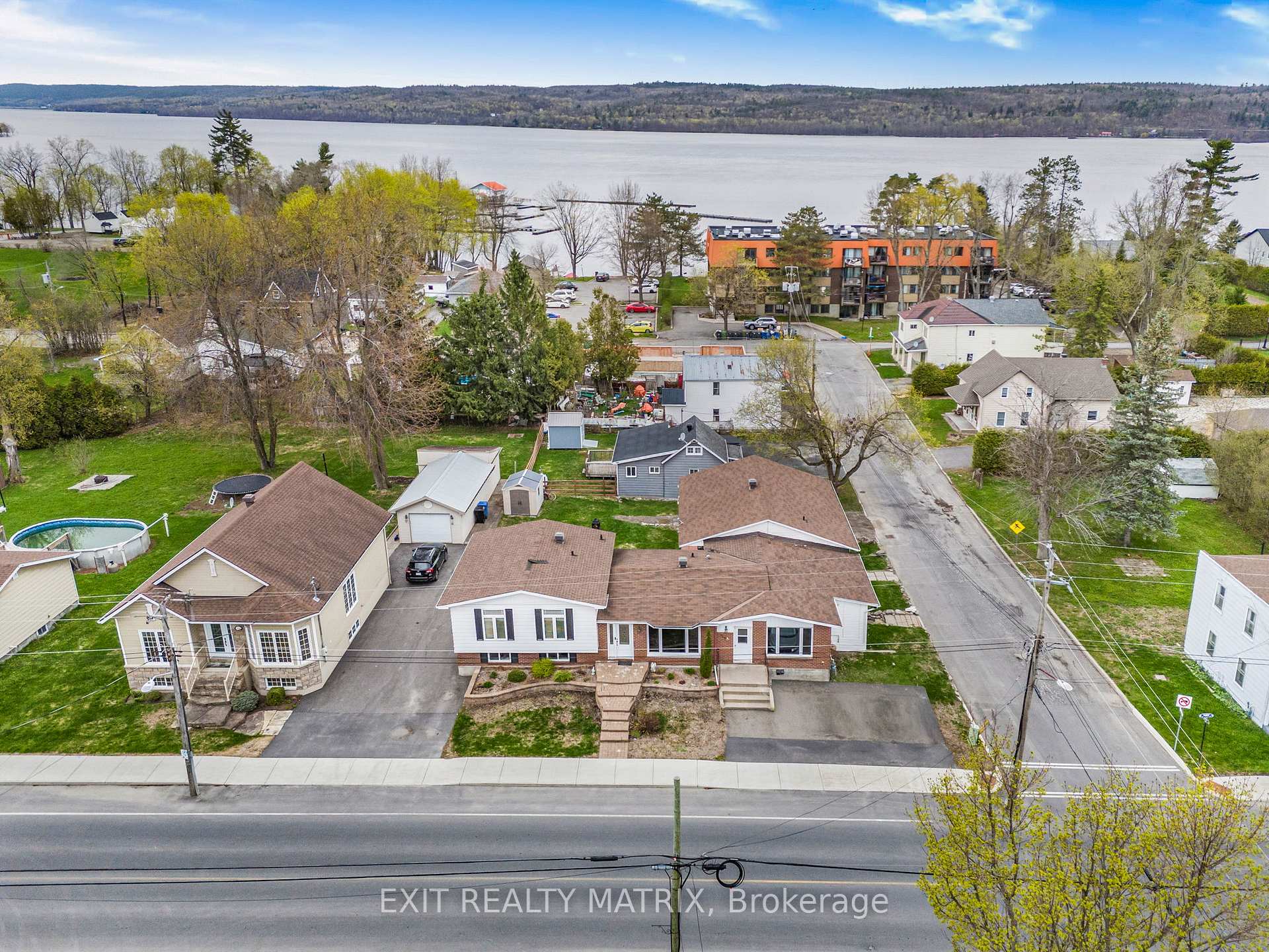 Photo 34 of 916 King St Street, Champlain, L'Orignal — HOMEH