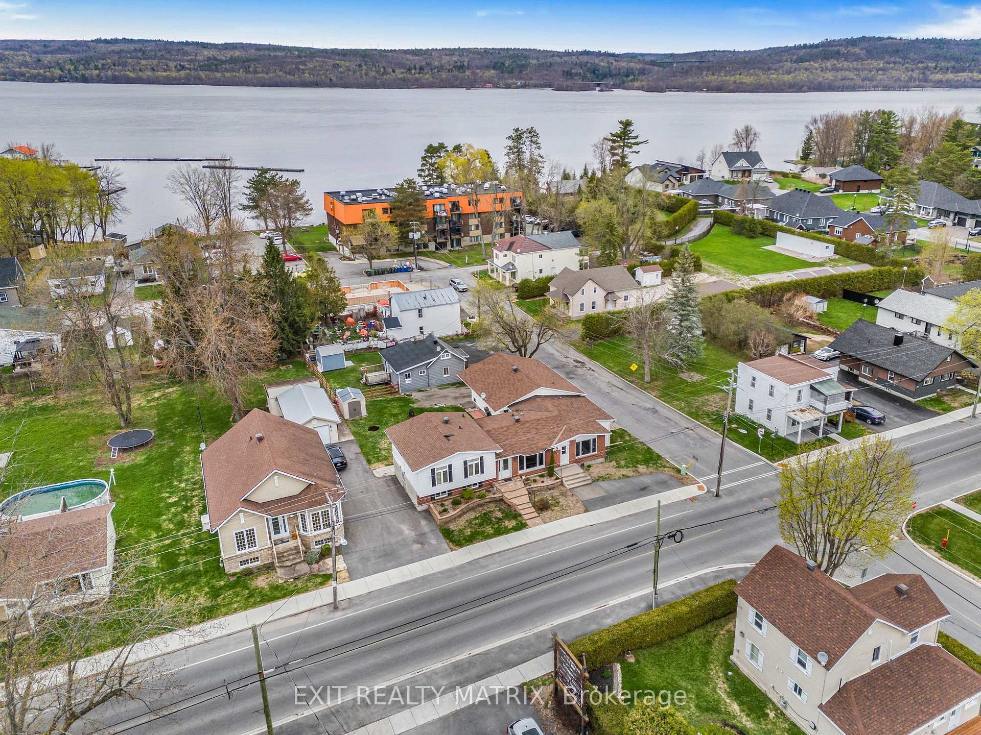 Photo 35 of 916 King St Street, Champlain, L'Orignal — HOMEH