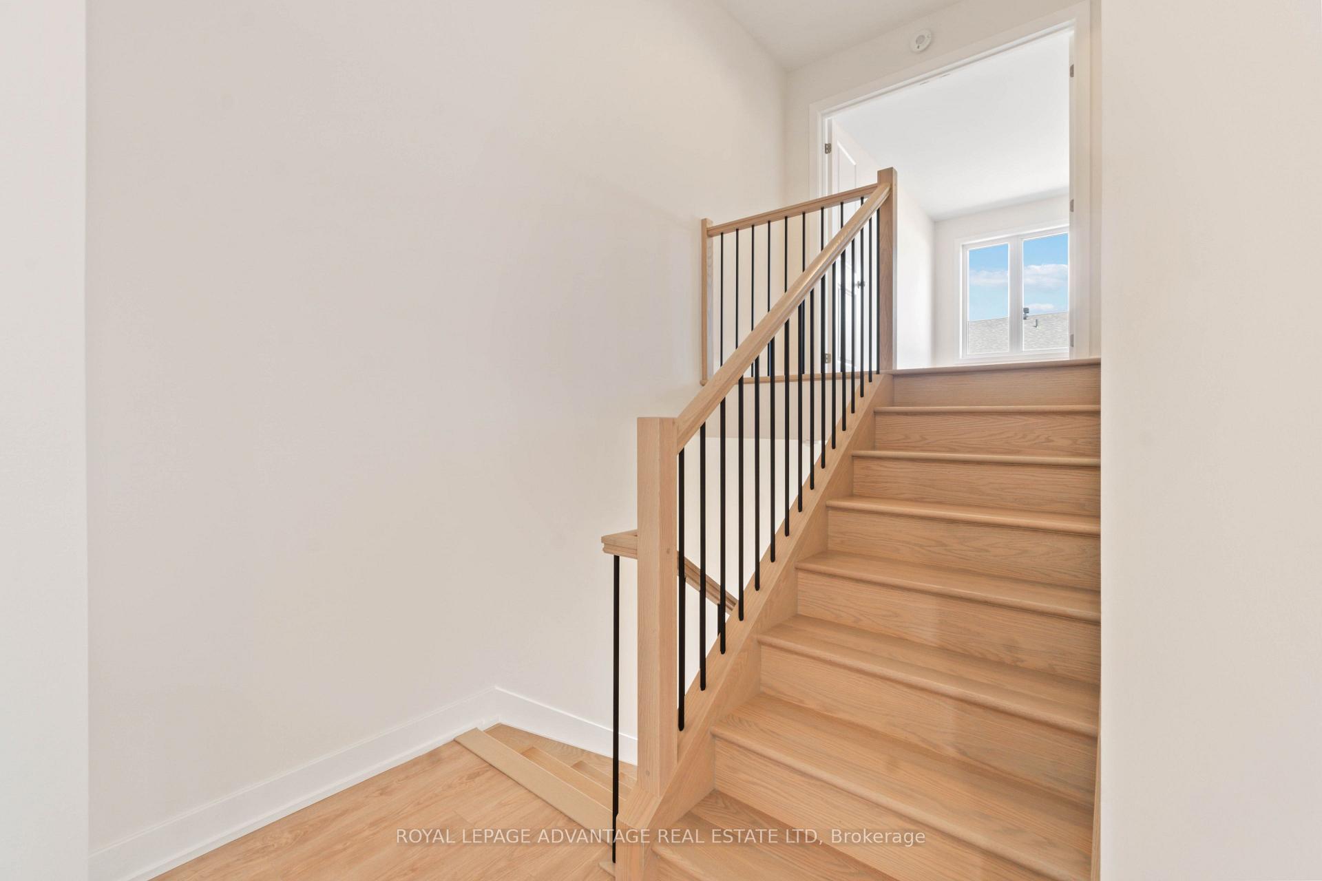 Photo 13 of 35 Whitcomb Crescent, Smiths Falls, Smiths Falls — HOMEH