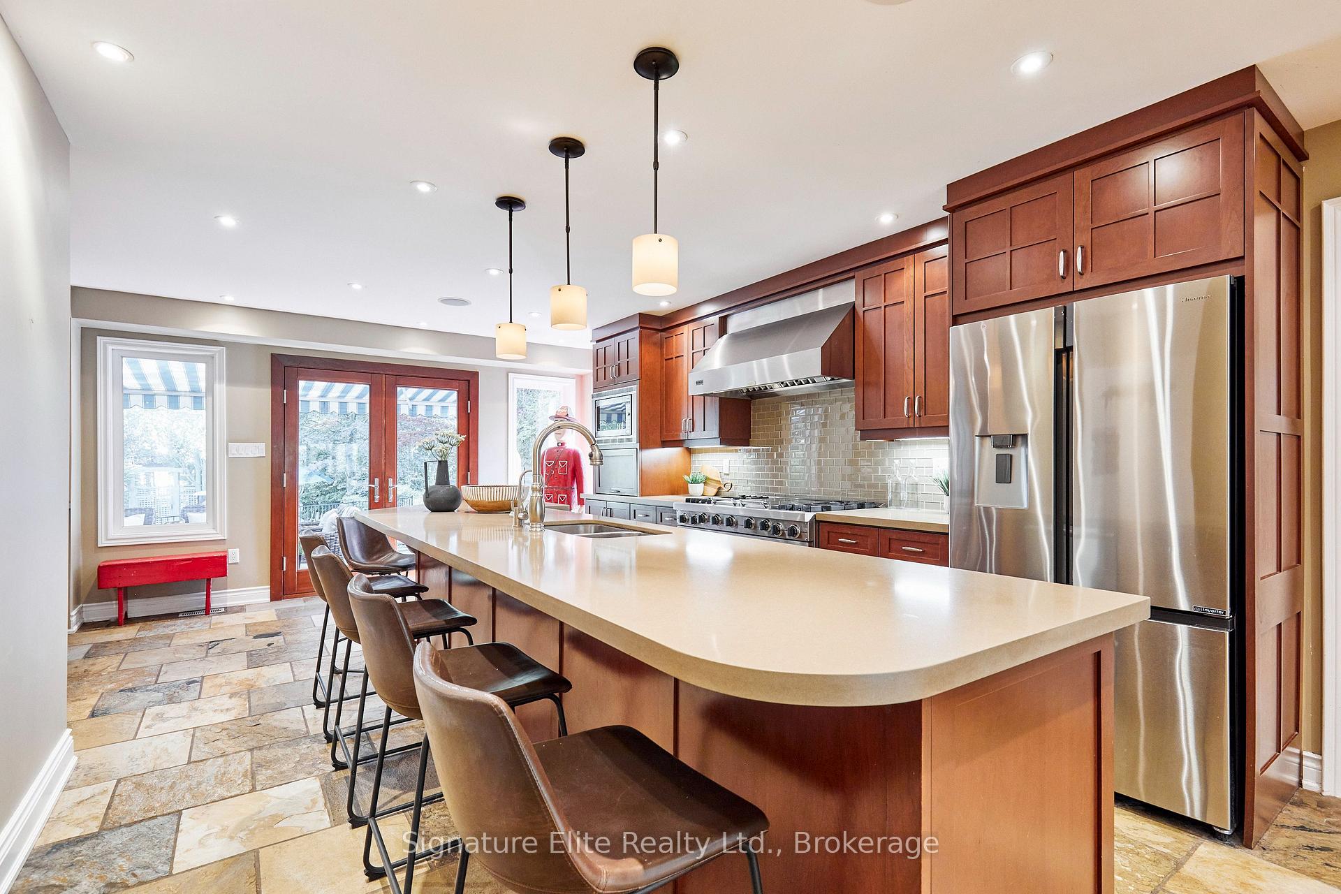 Photo 12 of 1 Pine Ridge Drive, Scarborough, Cliffcrest — HOMEH