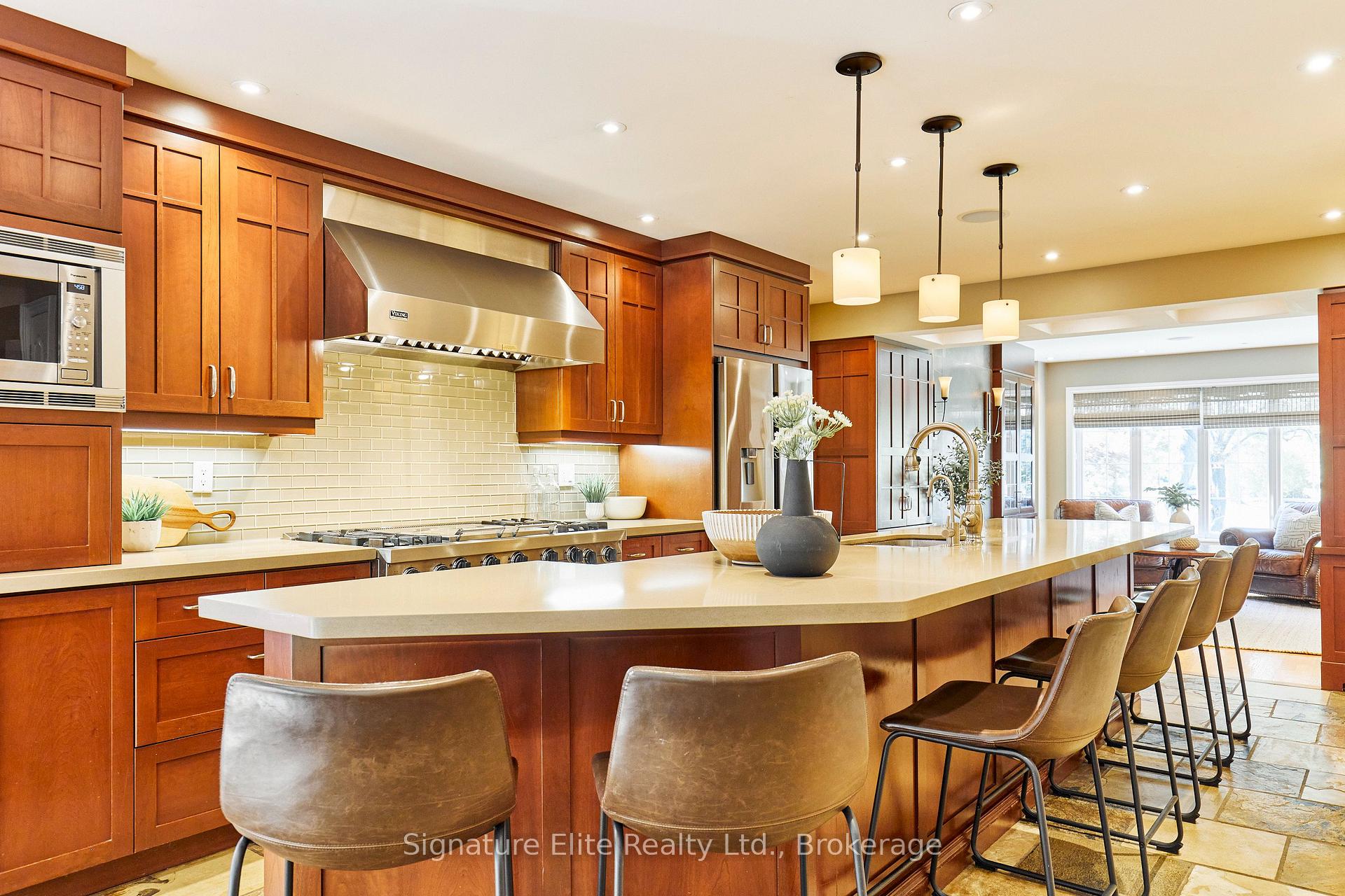 Photo 13 of 1 Pine Ridge Drive, Scarborough, Cliffcrest — HOMEH