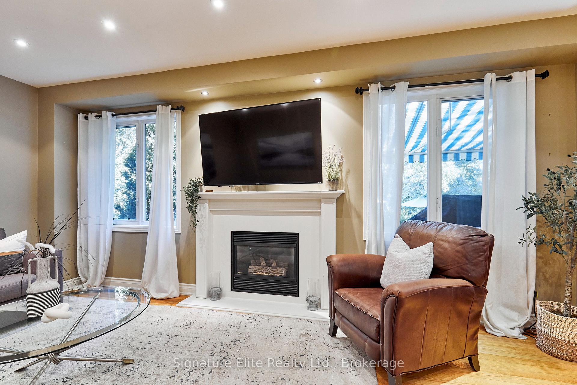 Photo 18 of 1 Pine Ridge Drive, Scarborough, Cliffcrest — HOMEH