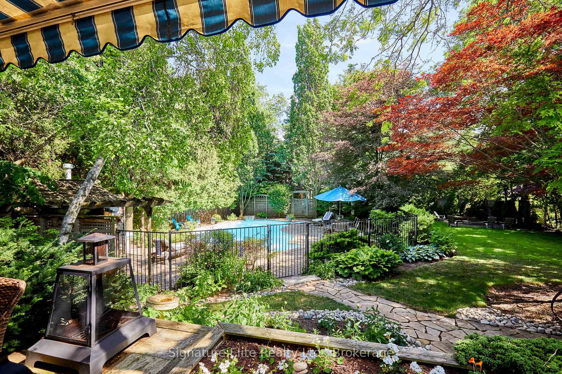 Photo 23 of 1 Pine Ridge Drive, Scarborough, Cliffcrest — HOMEH