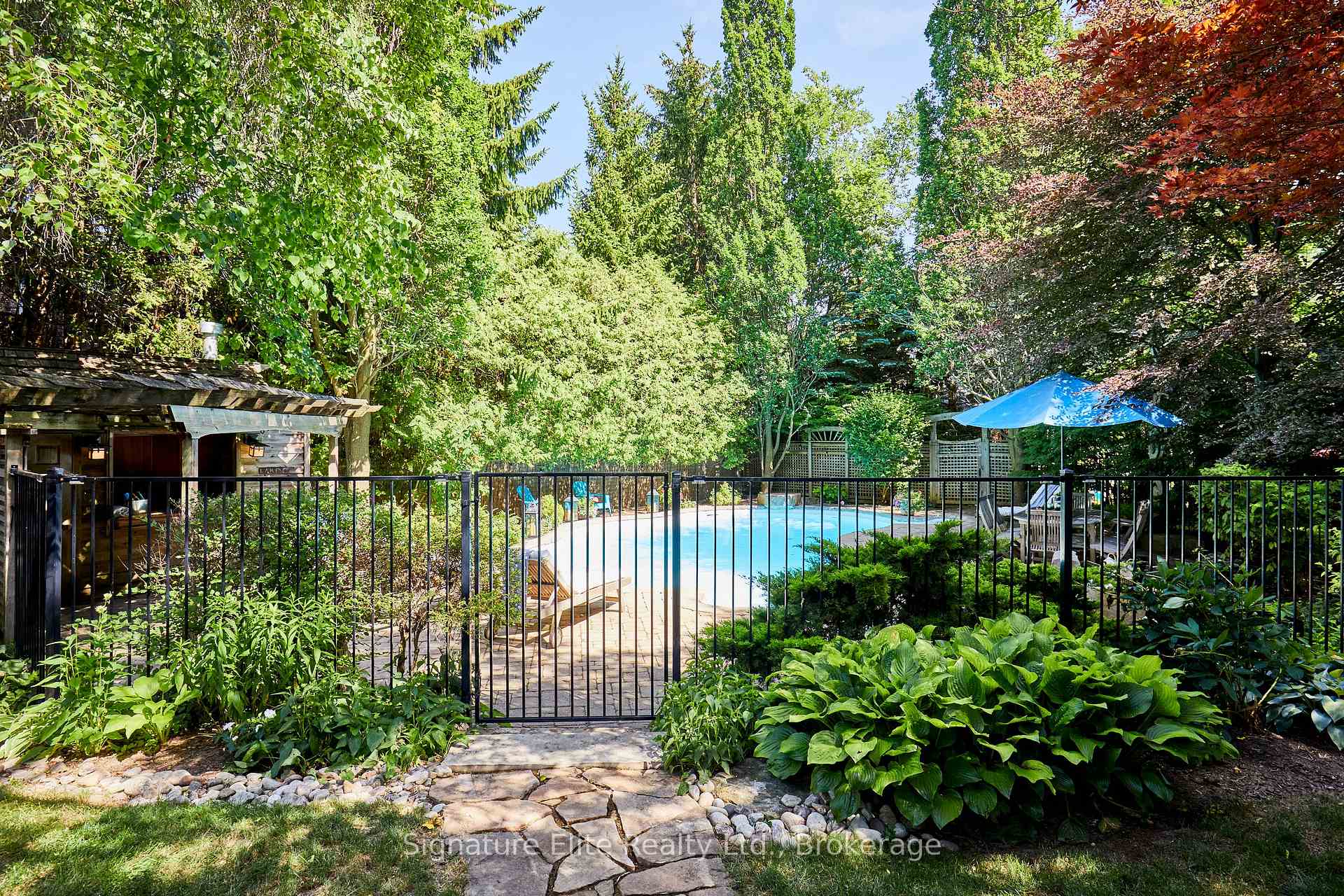 Photo 26 of 1 Pine Ridge Drive, Scarborough, Cliffcrest — HOMEH