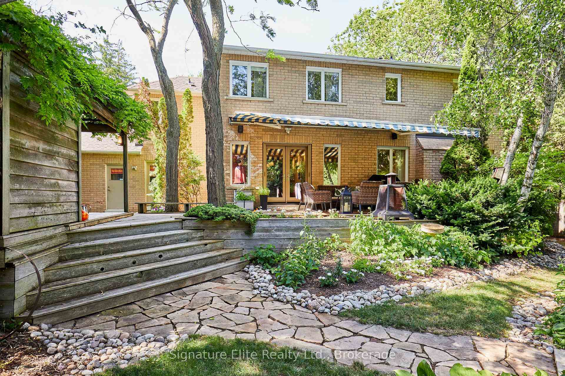 Photo 32 of 1 Pine Ridge Drive, Scarborough, Cliffcrest — HOMEH