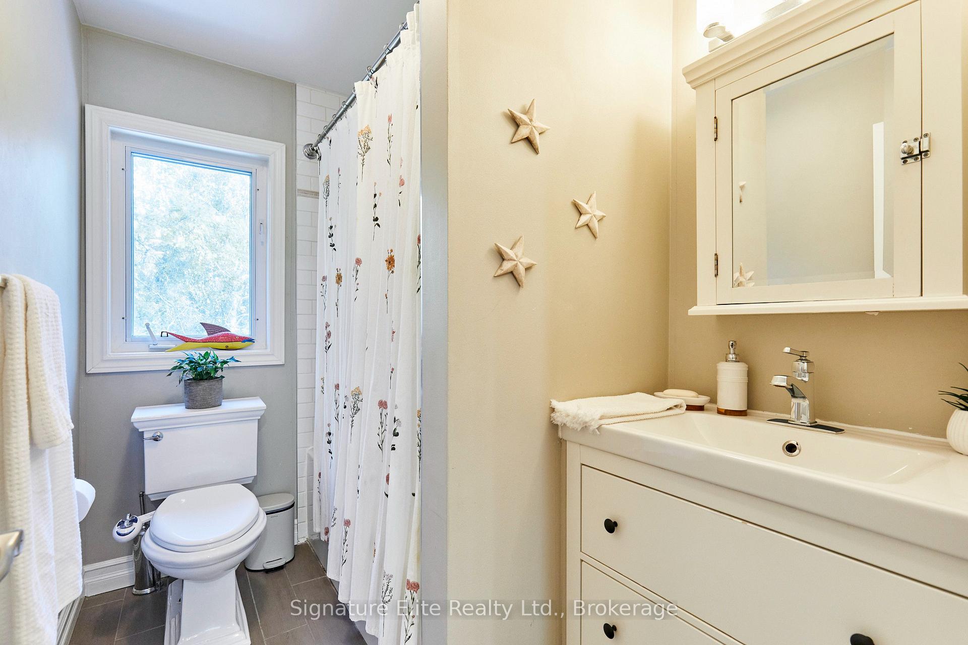 Photo 46 of 1 Pine Ridge Drive, Scarborough, Cliffcrest — HOMEH