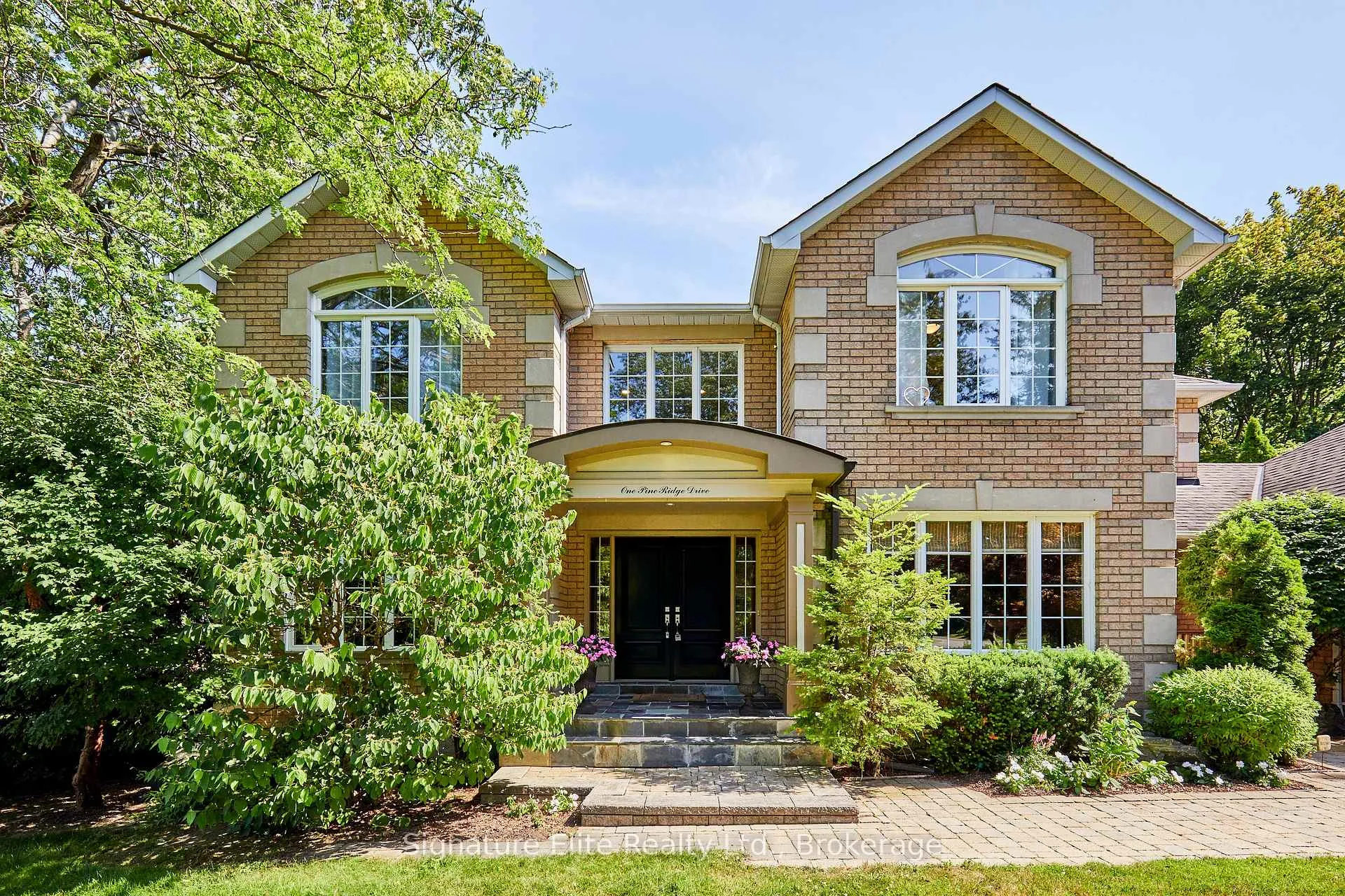 Photo 4 of 1 Pine Ridge Drive, Scarborough, Cliffcrest — HOMEH