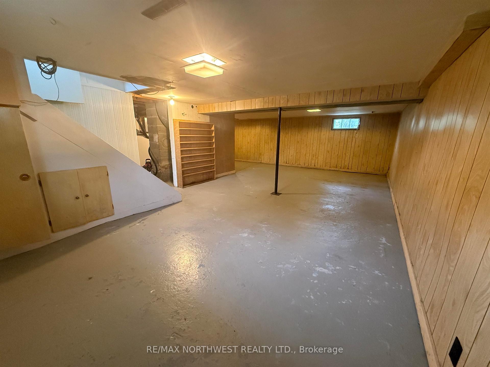 Photo 15 of 528 Eighth Street, Kenora, Keewatin — HOMEH