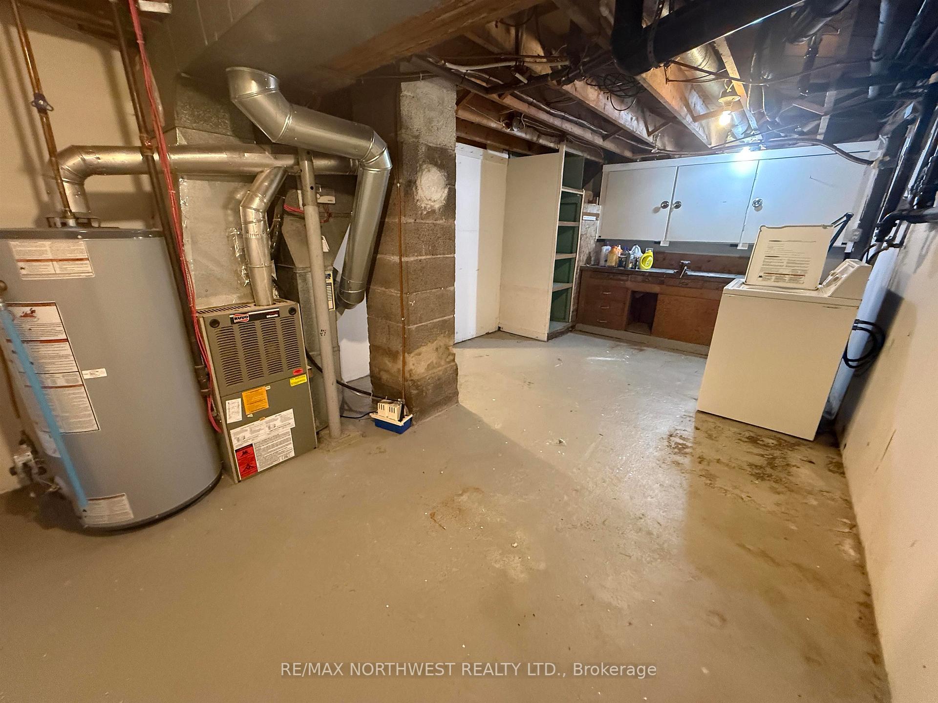Photo 16 of 528 Eighth Street, Kenora, Keewatin — HOMEH