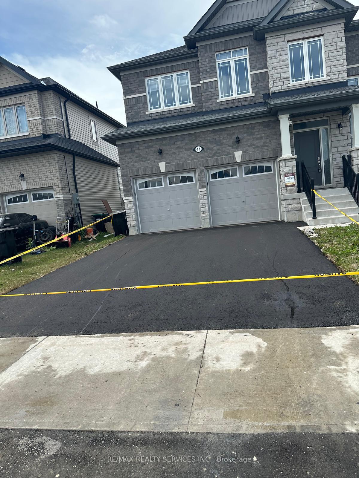 Photo 1 of 41 Union Boulevard, Wasaga Beach — HOMEH