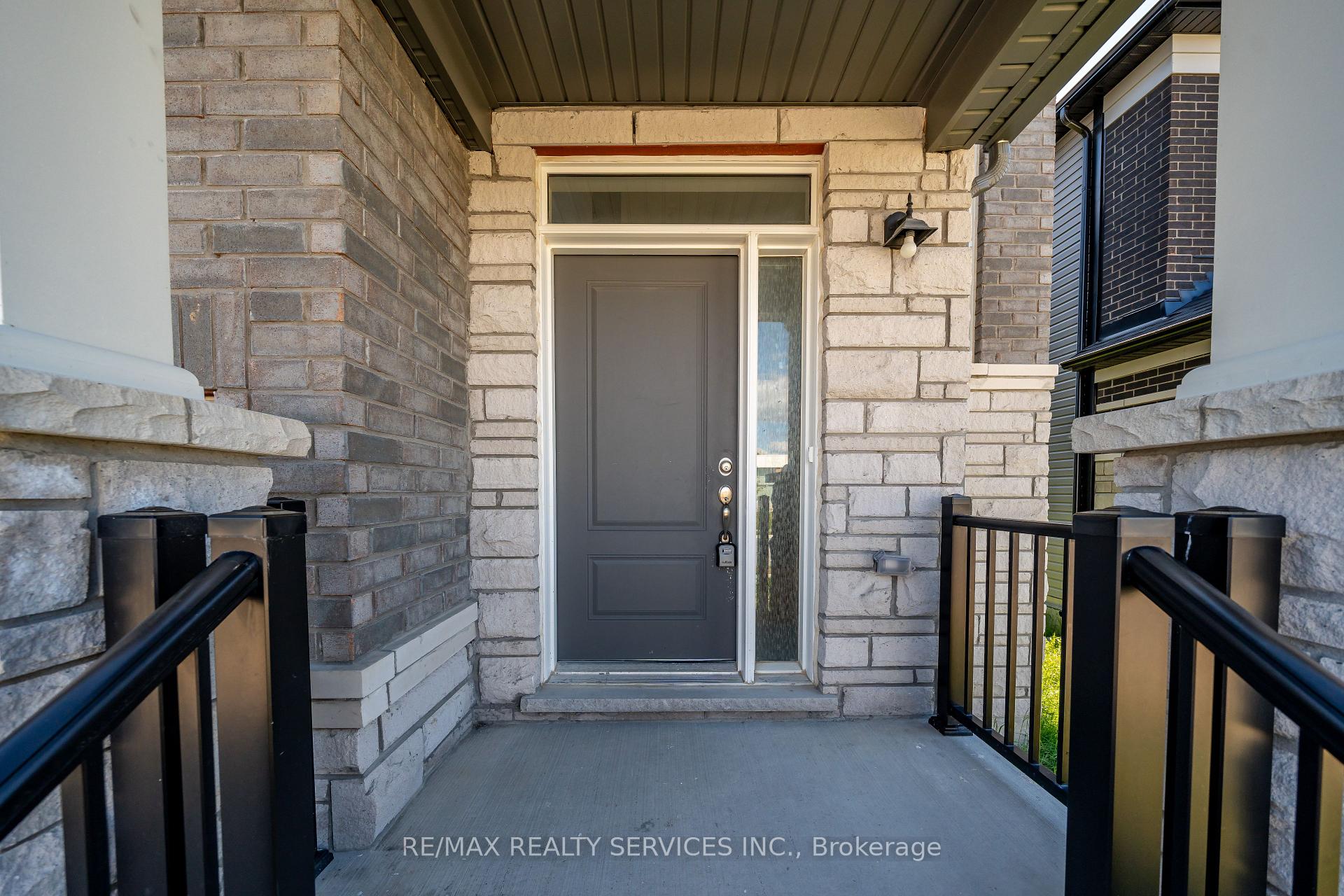 Photo 2 of 41 Union Boulevard, Wasaga Beach — HOMEH