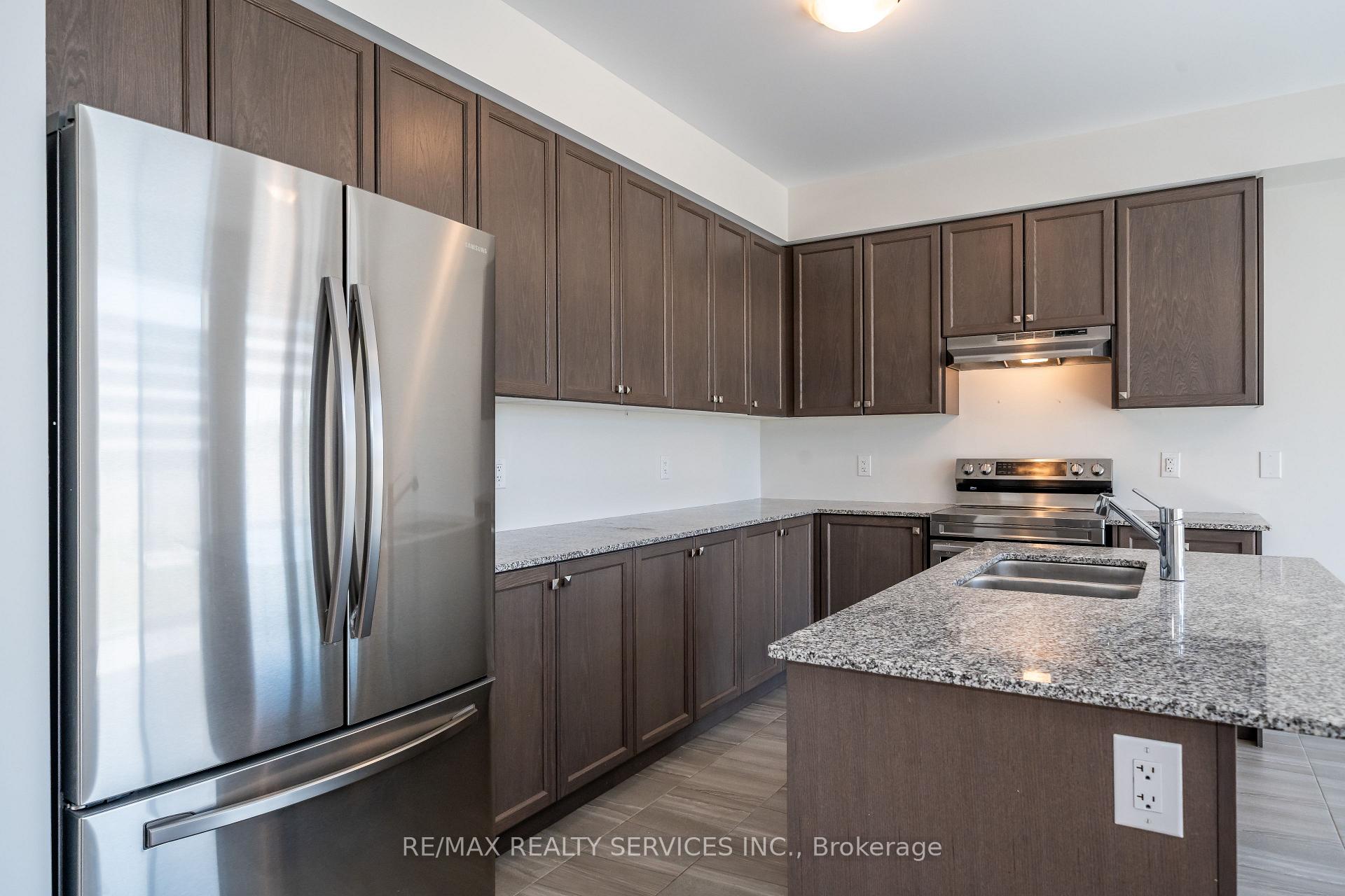 Photo 7 of 41 Union Boulevard, Wasaga Beach — HOMEH
