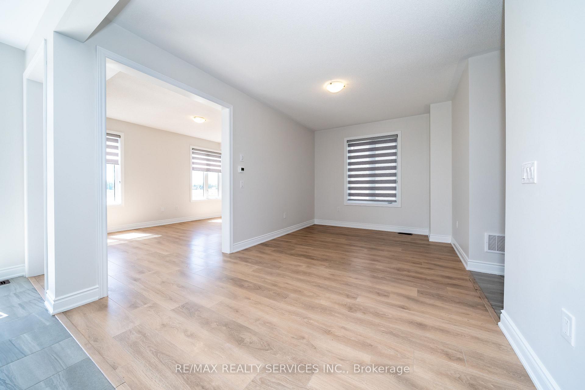 Photo 10 of 41 Union Boulevard, Wasaga Beach — HOMEH