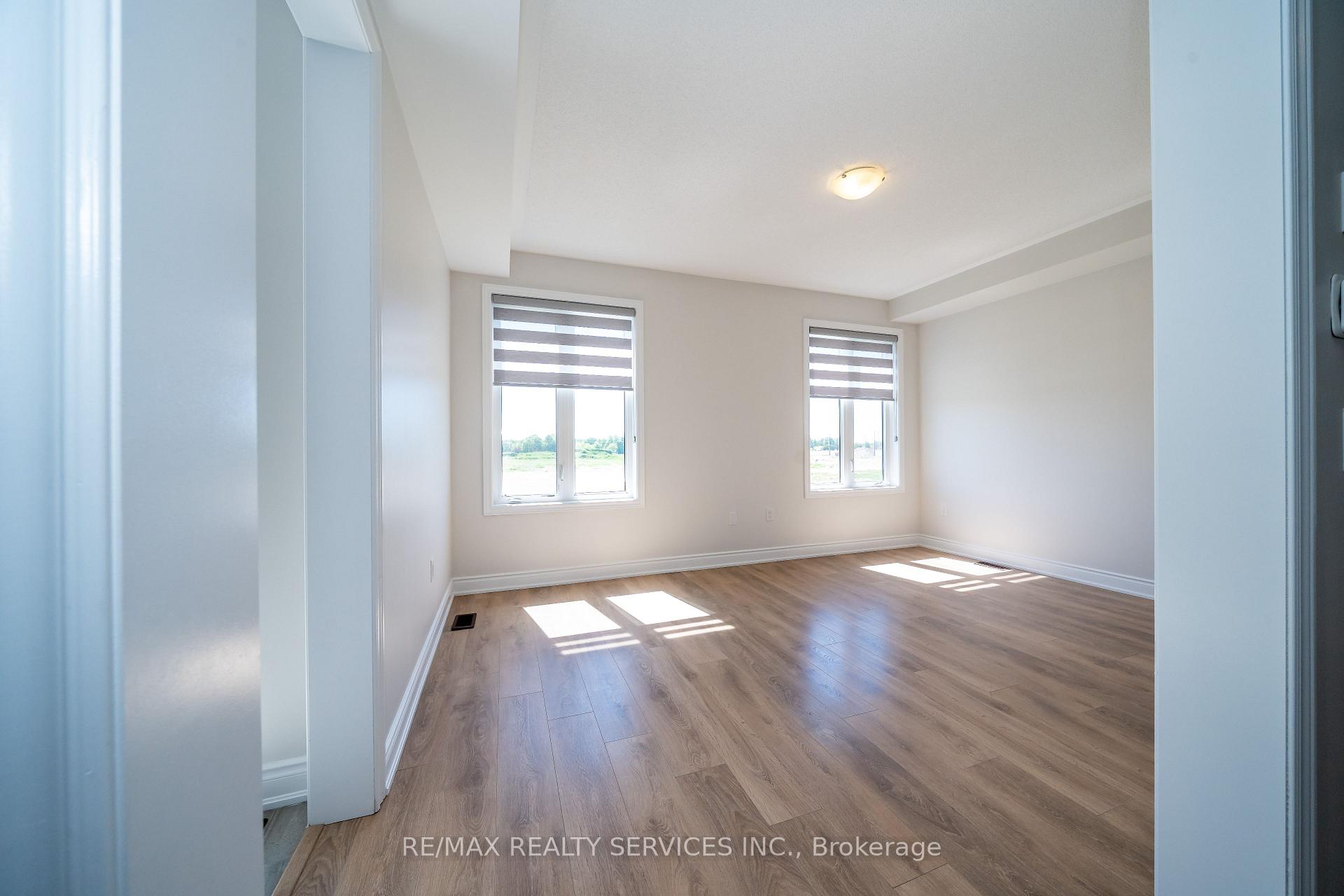 Photo 12 of 41 Union Boulevard, Wasaga Beach — HOMEH