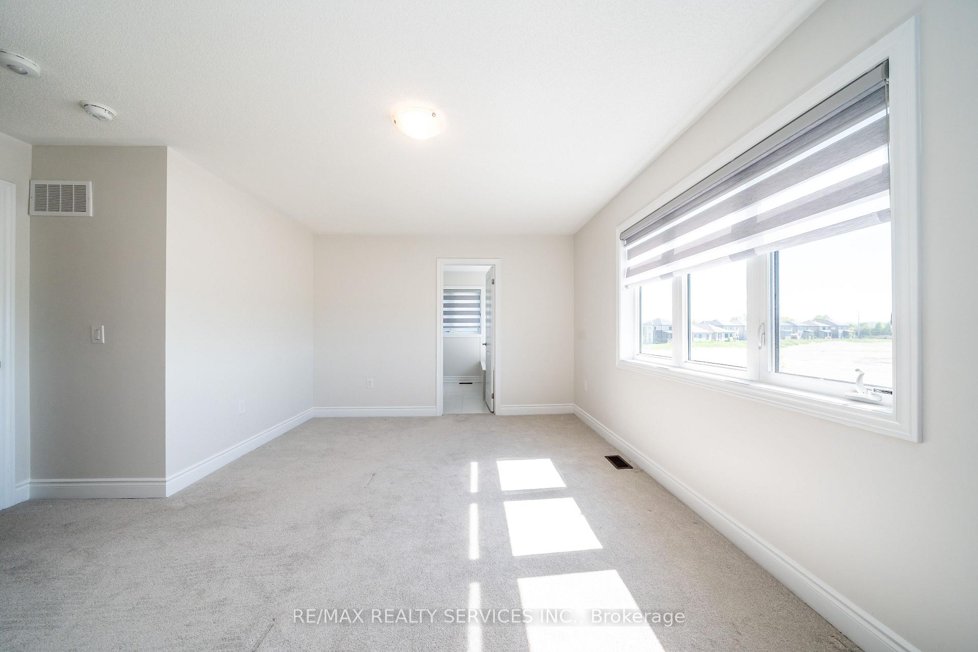 Photo 34 of 41 Union Boulevard, Wasaga Beach — HOMEH