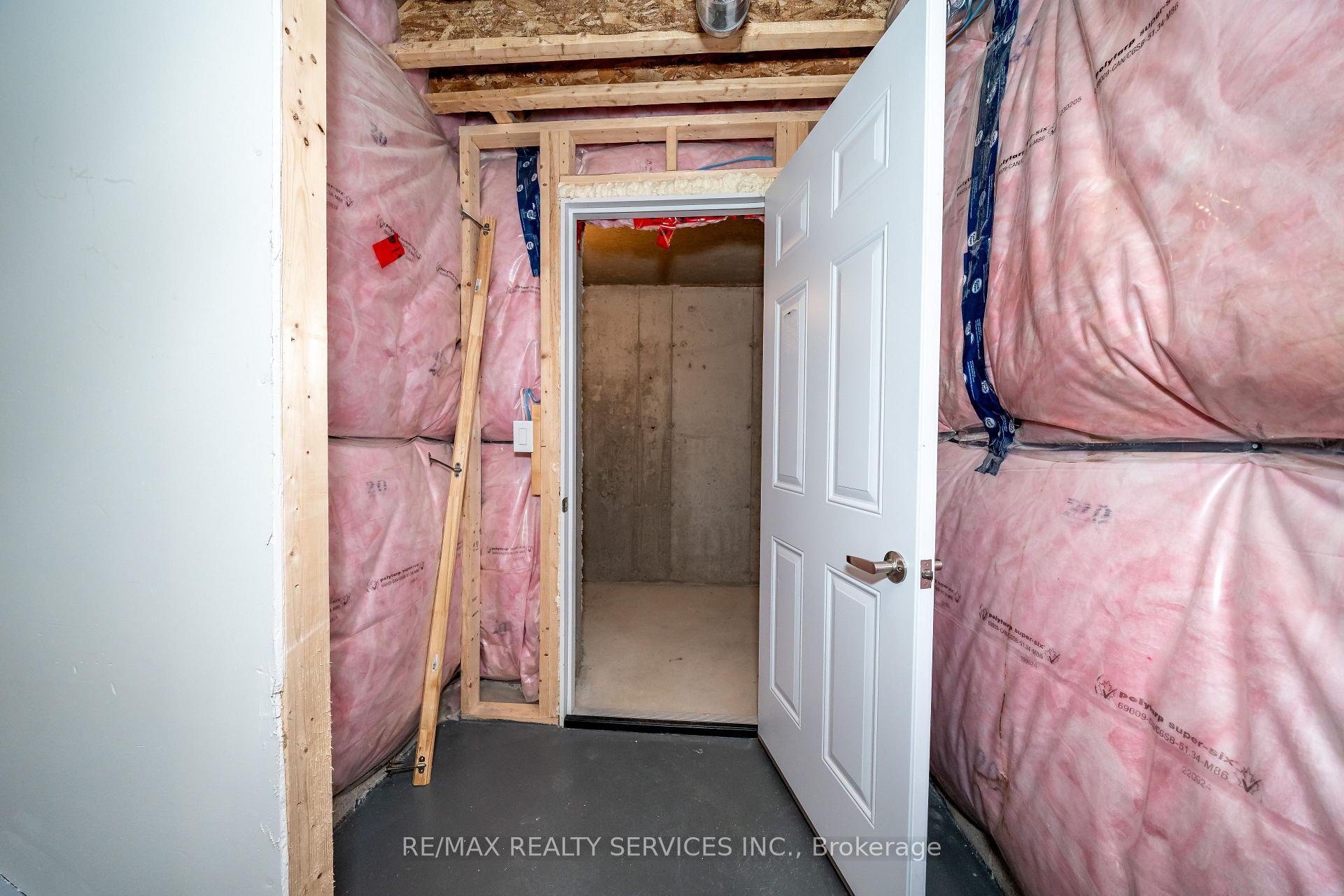 Photo 41 of 41 Union Boulevard, Wasaga Beach — HOMEH