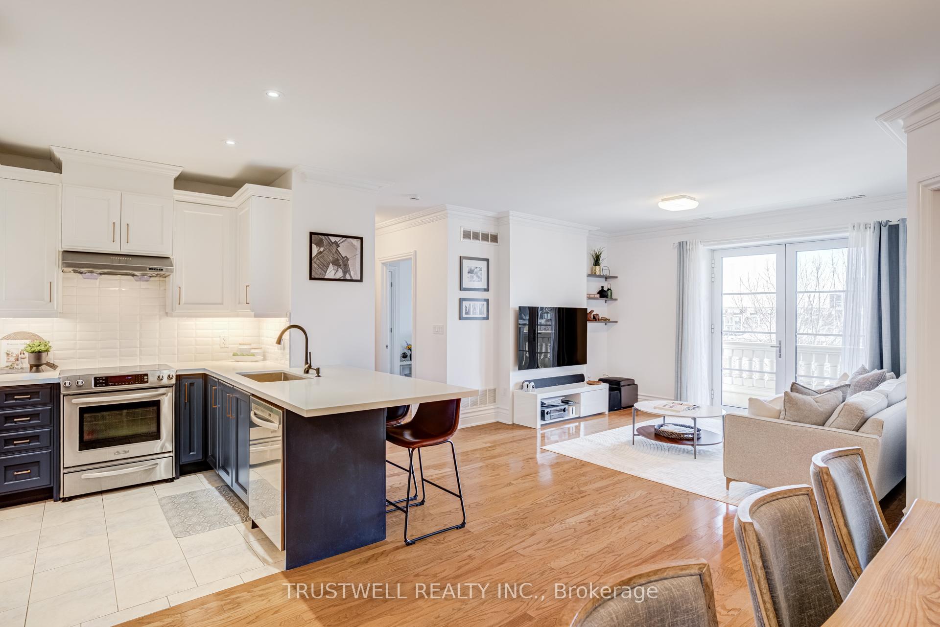 Photo 4 of Unit 303, 1 Verclaire Gate, Markham, Unionville — HOMEH