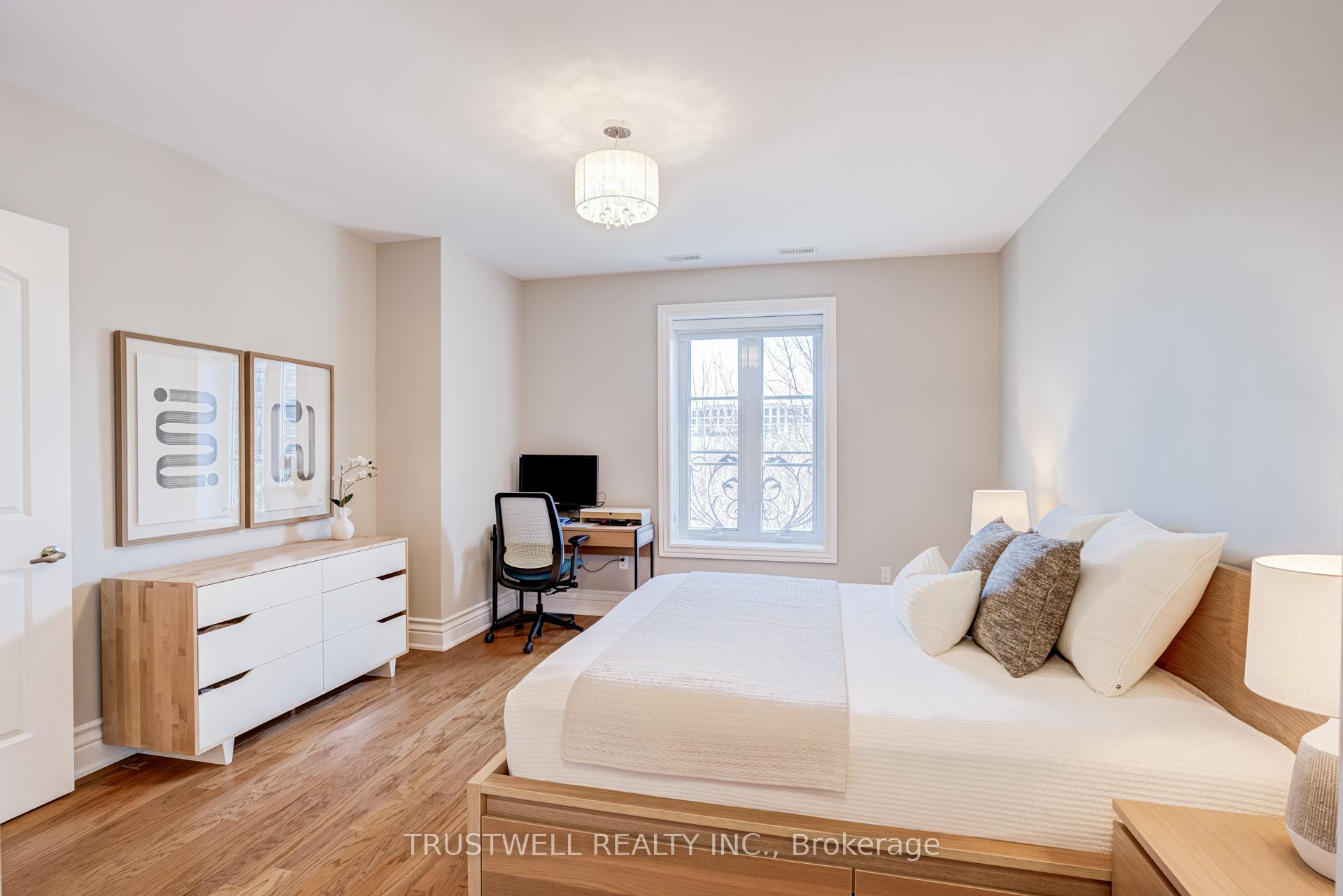 Photo 10 of Unit 303, 1 Verclaire Gate, Markham, Unionville — HOMEH
