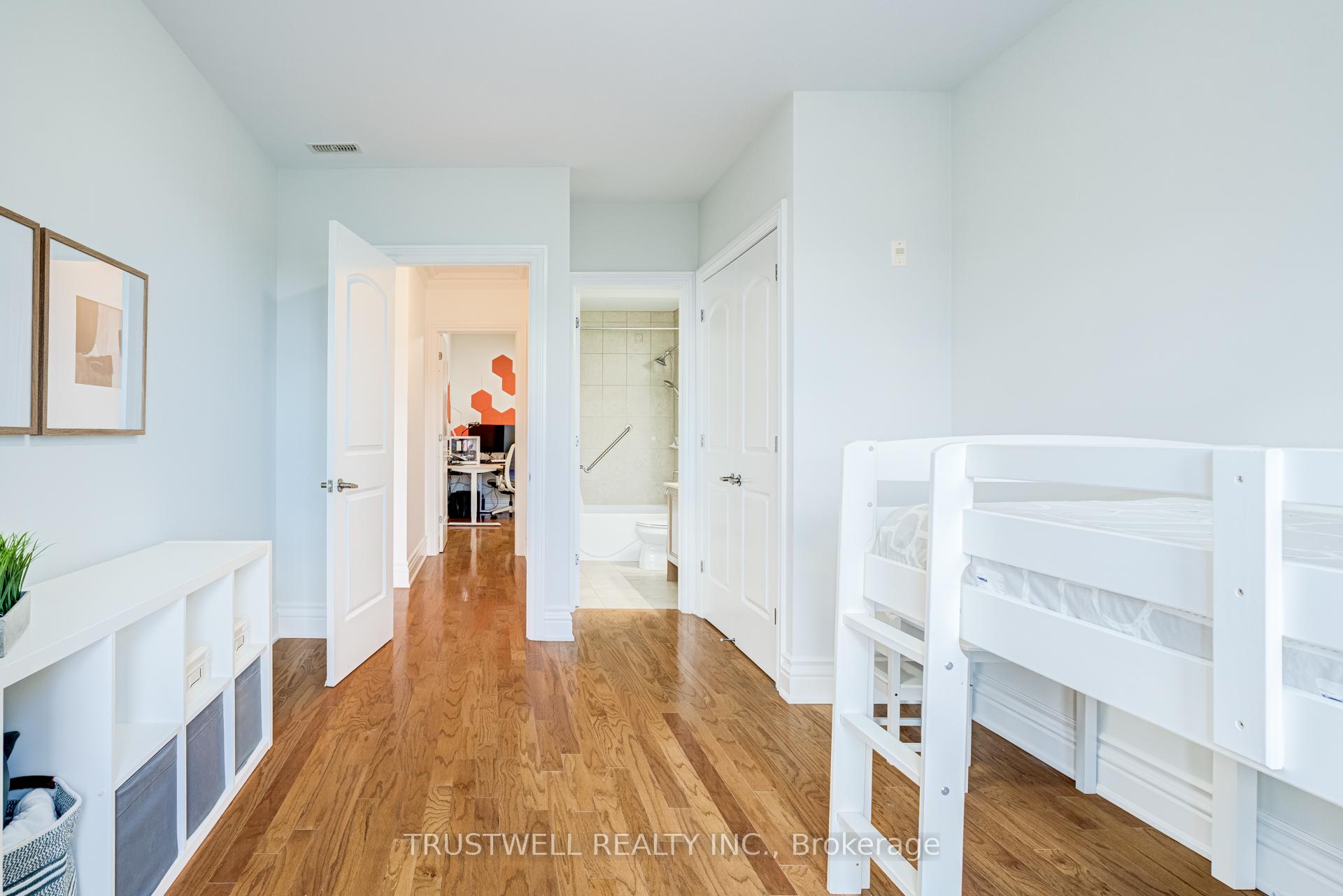 Photo 17 of Unit 303, 1 Verclaire Gate, Markham, Unionville — HOMEH