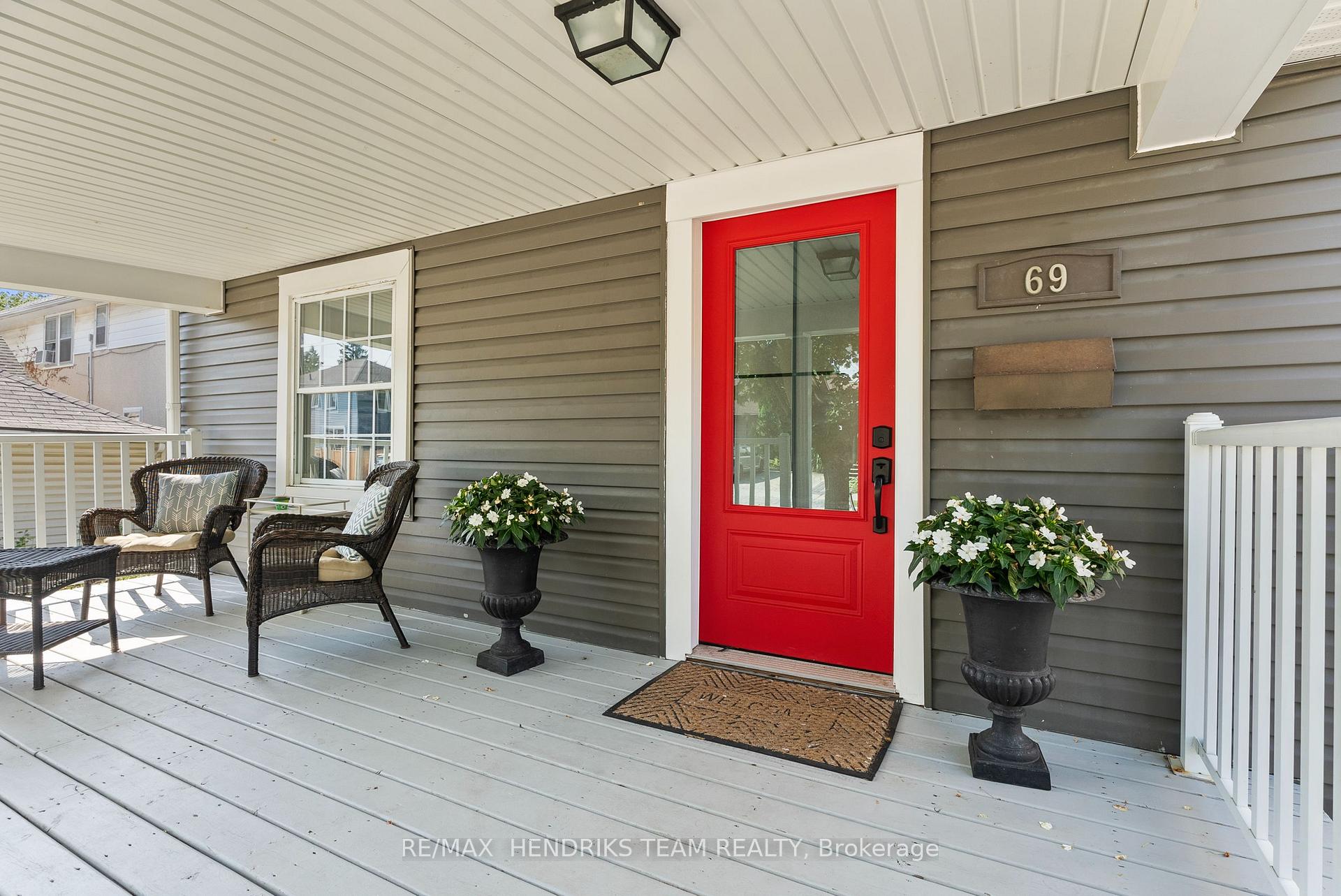 Photo 4 of 69 Chaplin Avenue, St. Catharines, Downtown — HOMEH