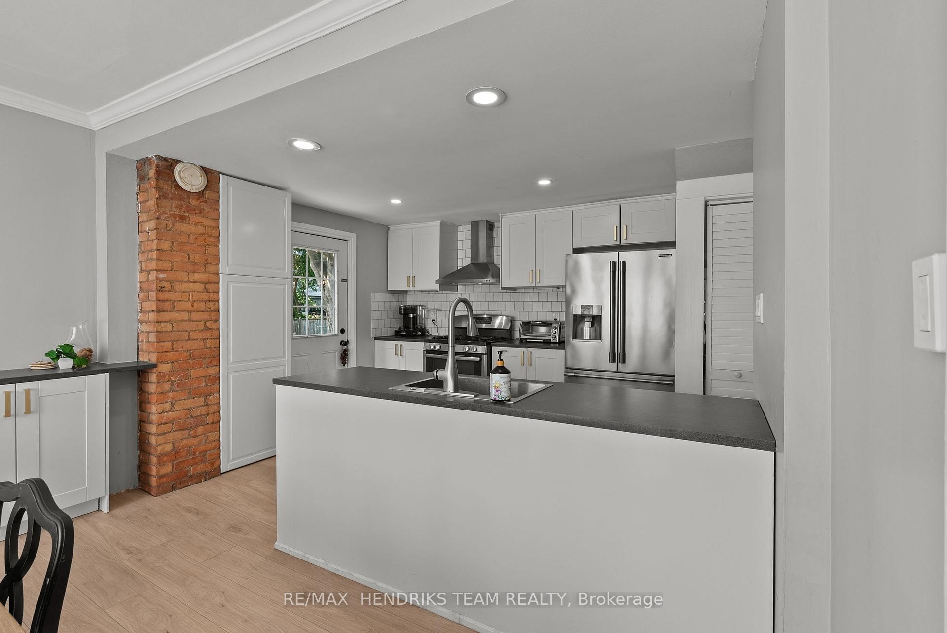 Photo 14 of 69 Chaplin Avenue, St. Catharines, Downtown — HOMEH