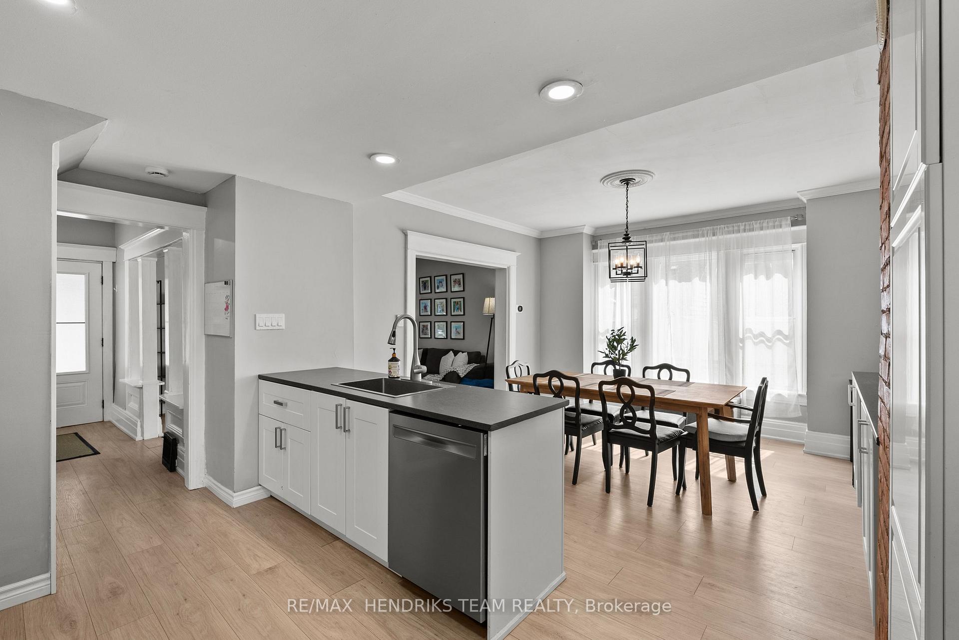 Photo 16 of 69 Chaplin Avenue, St. Catharines, Downtown — HOMEH