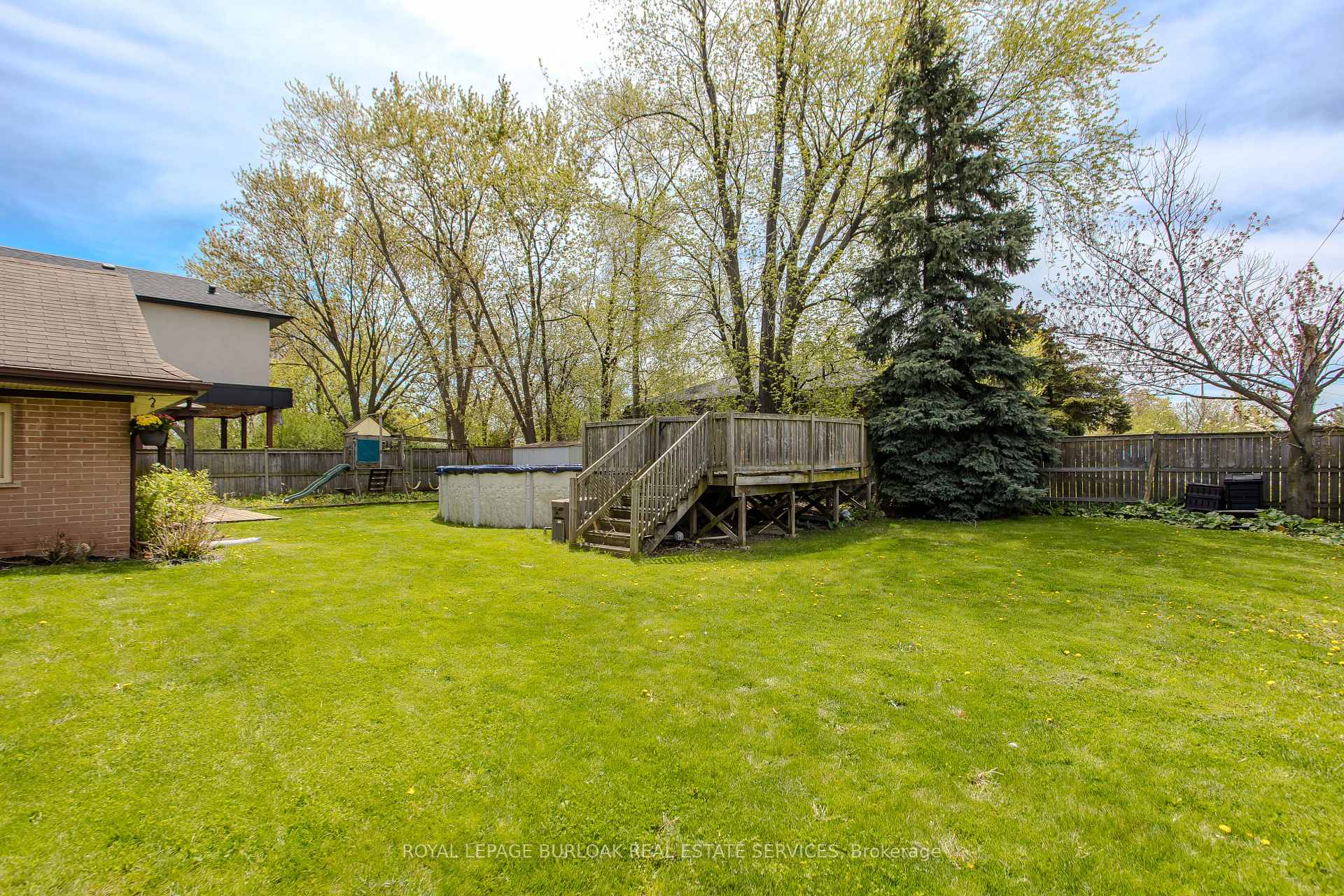 Photo 3 of 482 Sherin Drive, Oakville, West — HOMEH