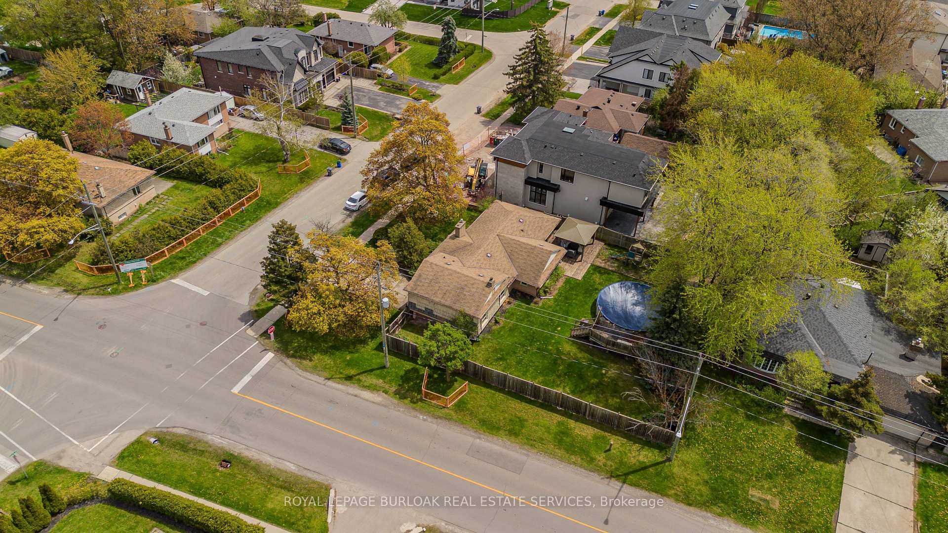 Photo 24 of 482 Sherin Drive, Oakville, West — HOMEH