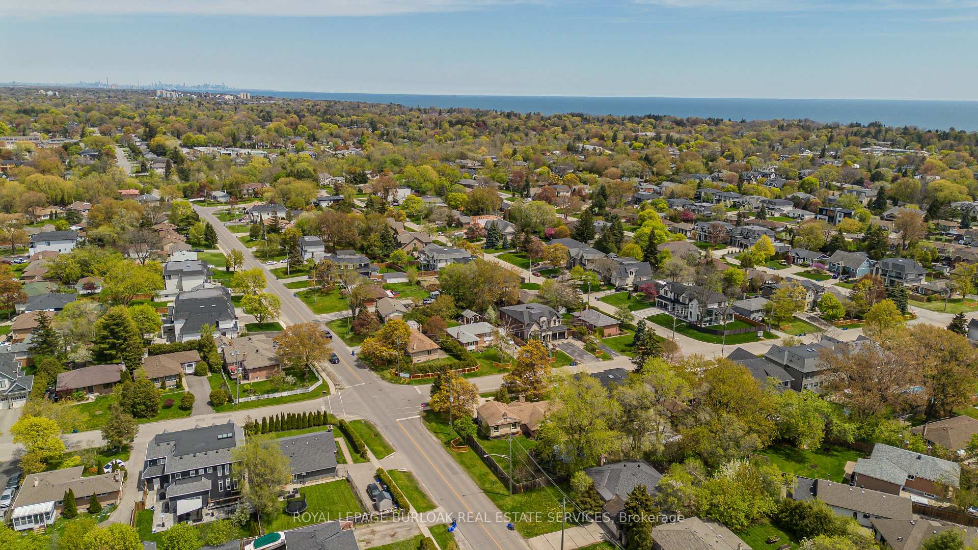 Photo 29 of 482 Sherin Drive, Oakville, West — HOMEH