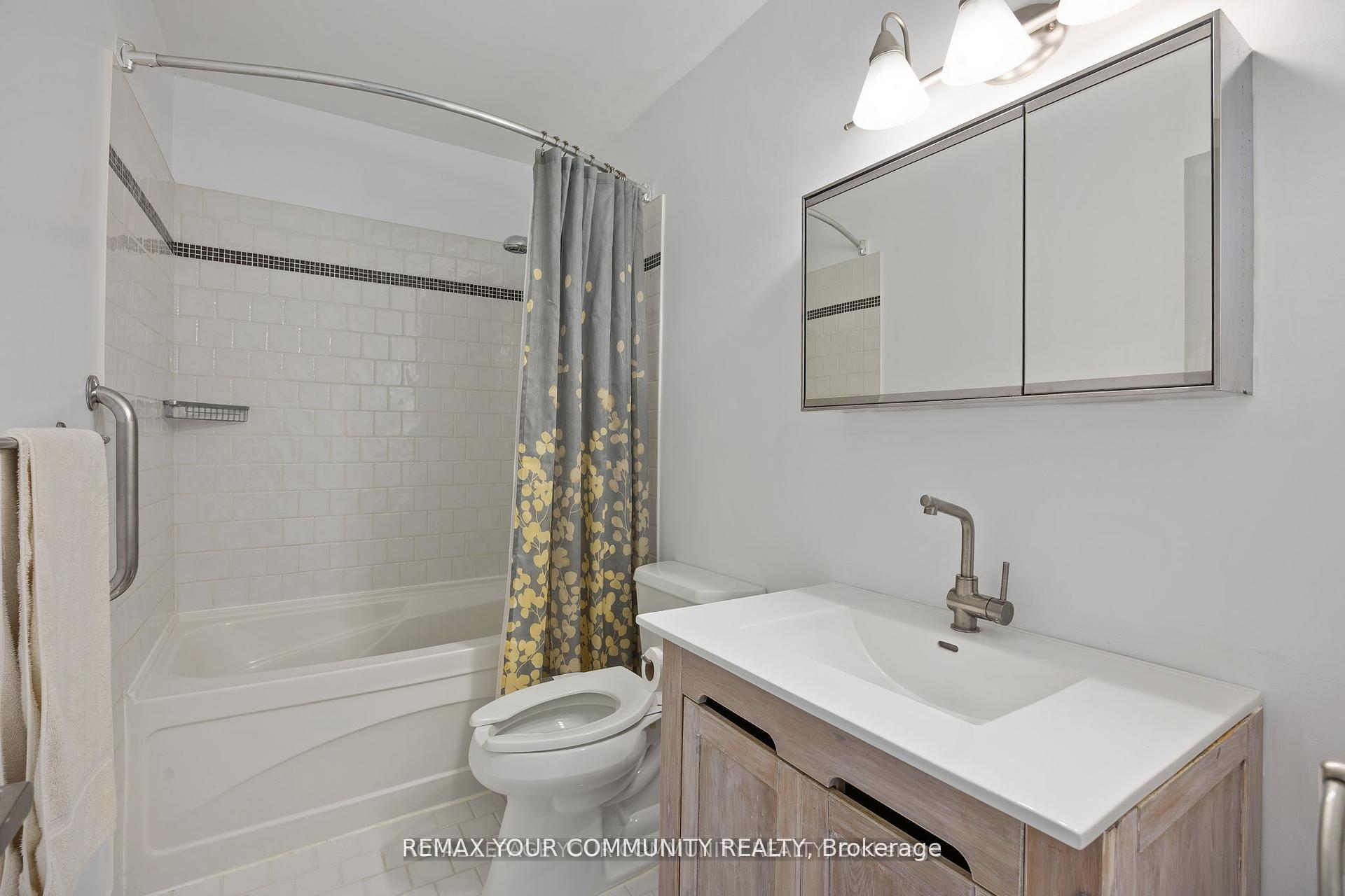 Photo 12 of Unit 39, 1020 Central Park Drive, Brampton, Northgate — HOMEH