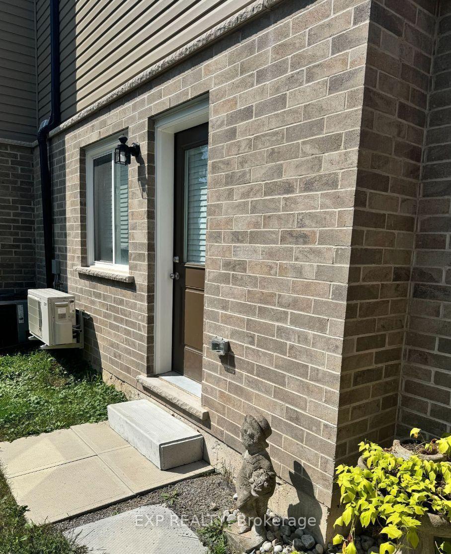 Photo 4 of Unit Ground, 37 Riverside Drive, Welland, Broadway — HOMEH