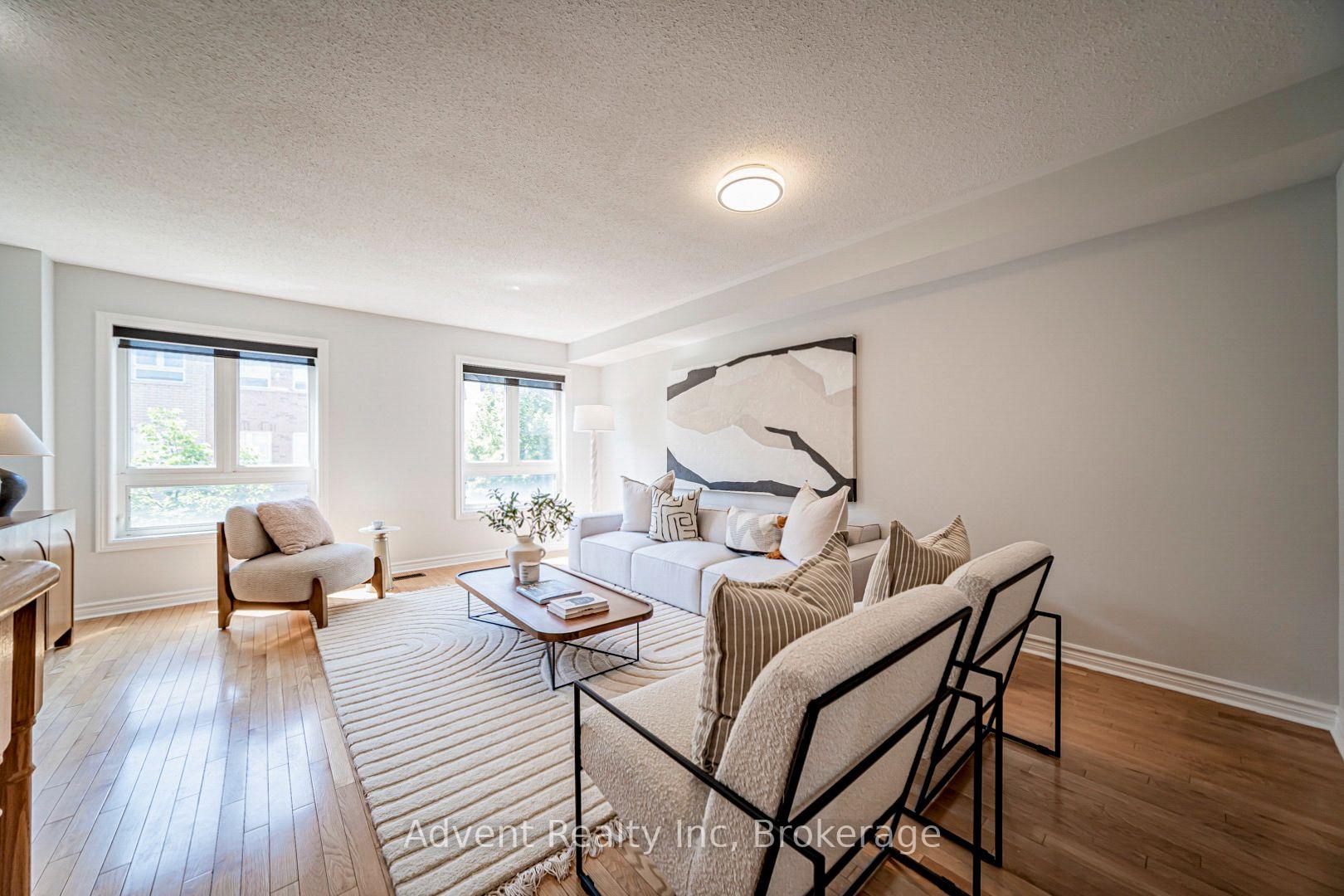 Photo 16 of 973 The Queensway, Etobicoke, Stonegate-Queensway — HOMEH