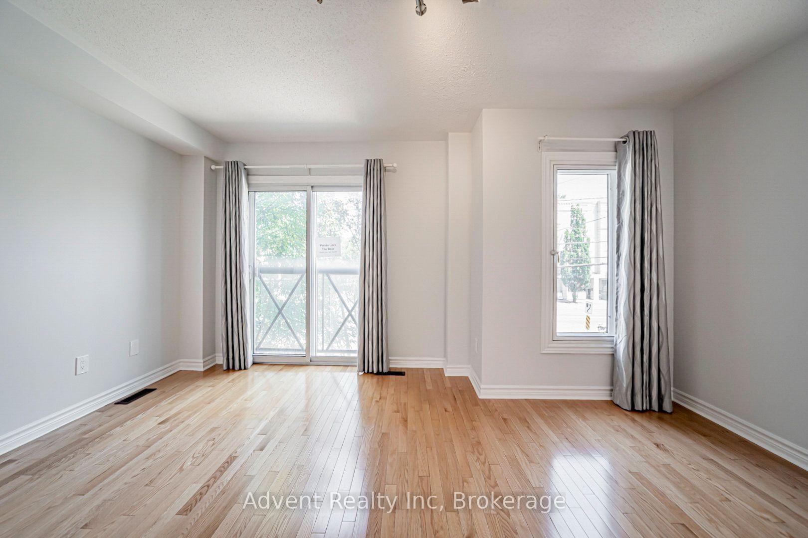 Photo 34 of 973 The Queensway, Etobicoke, Stonegate-Queensway — HOMEH