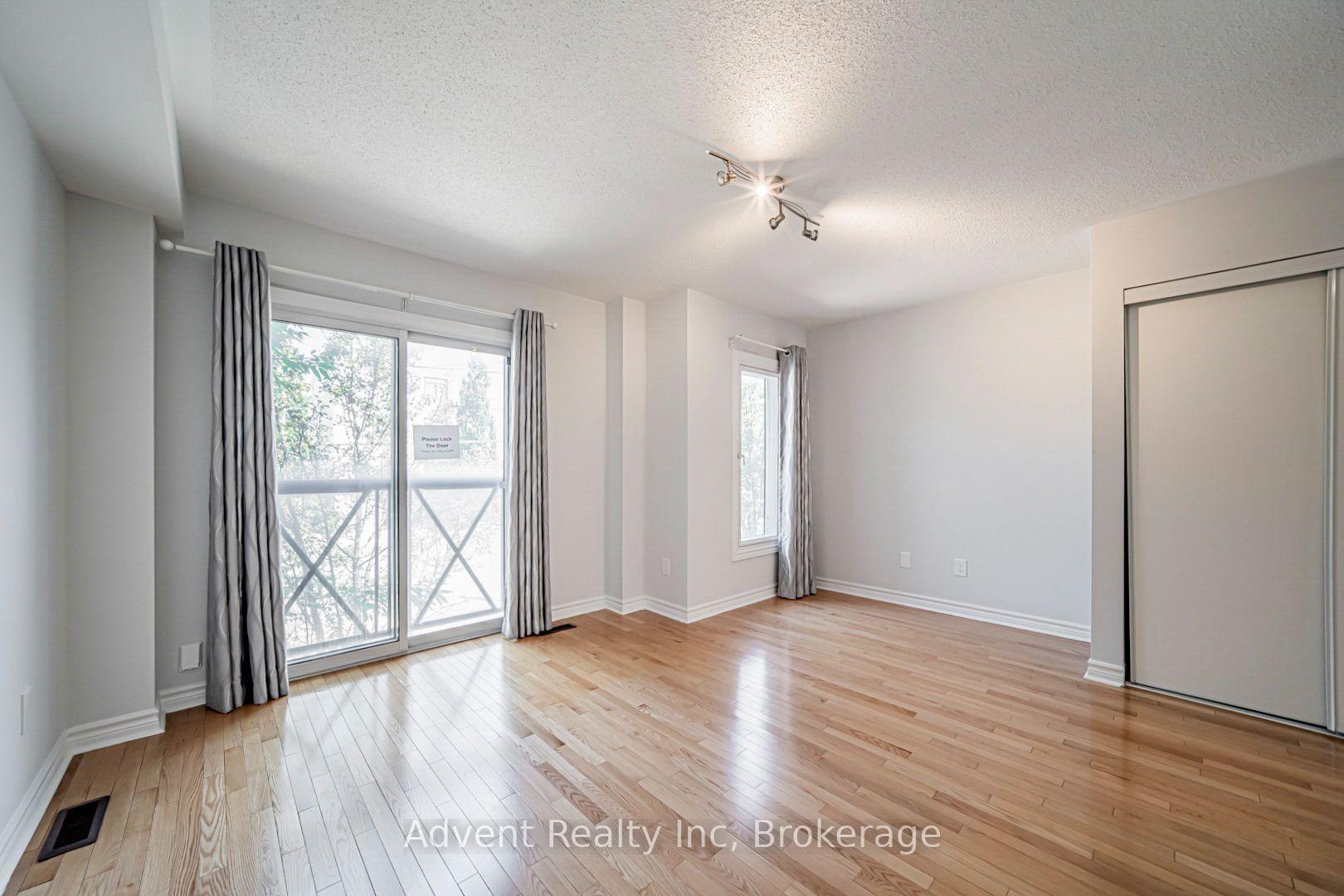 Photo 35 of 973 The Queensway, Etobicoke, Stonegate-Queensway — HOMEH