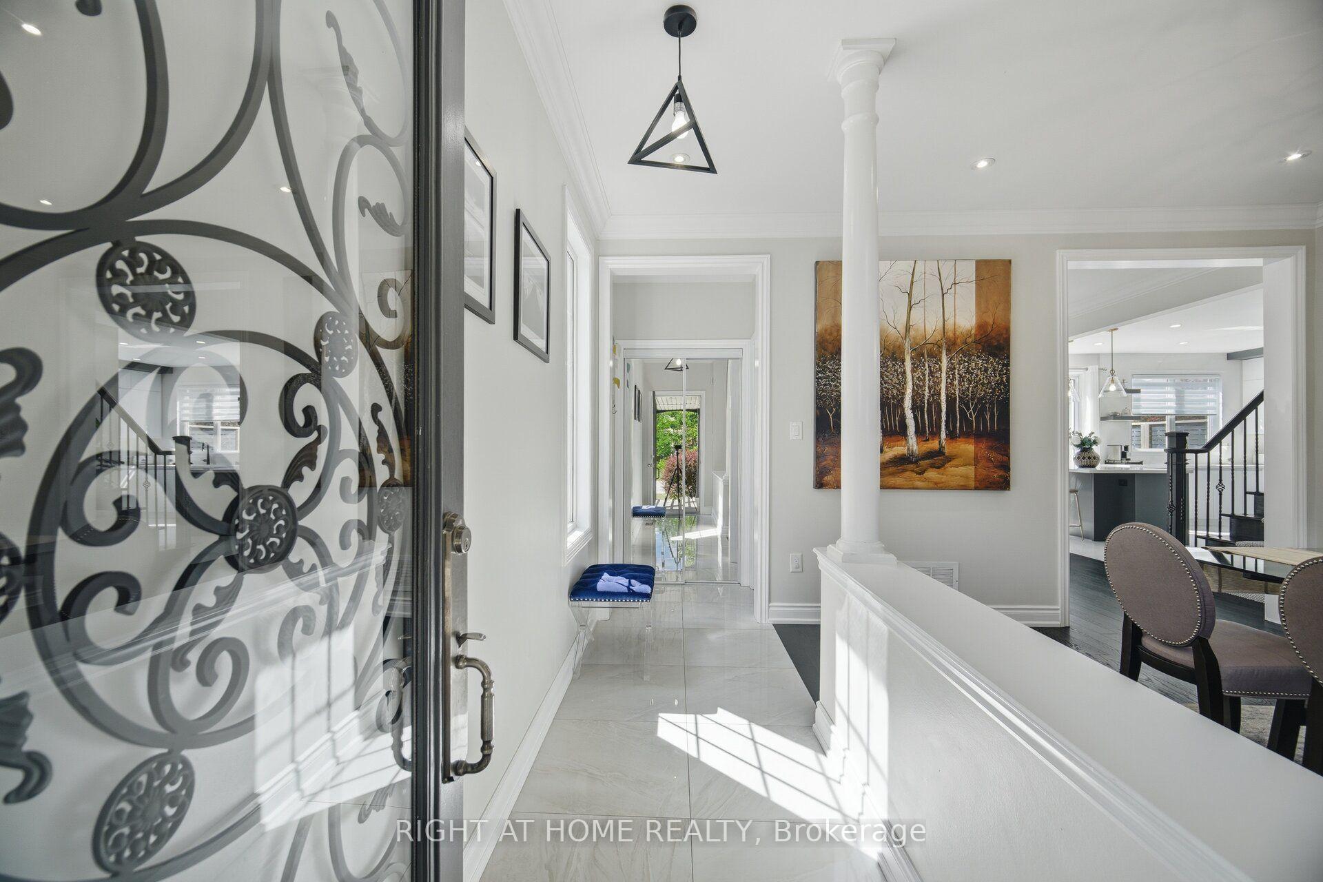 Photo 5 of 44 Crew Crescent, Vaughan, Vellore Village — HOMEH