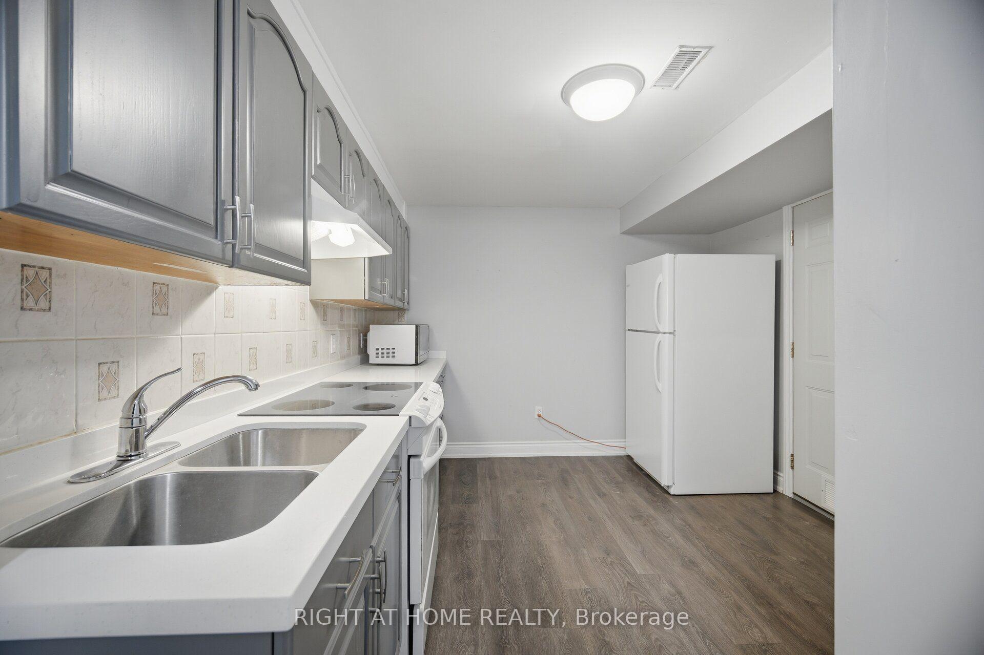Photo 41 of 44 Crew Crescent, Vaughan, Vellore Village — HOMEH