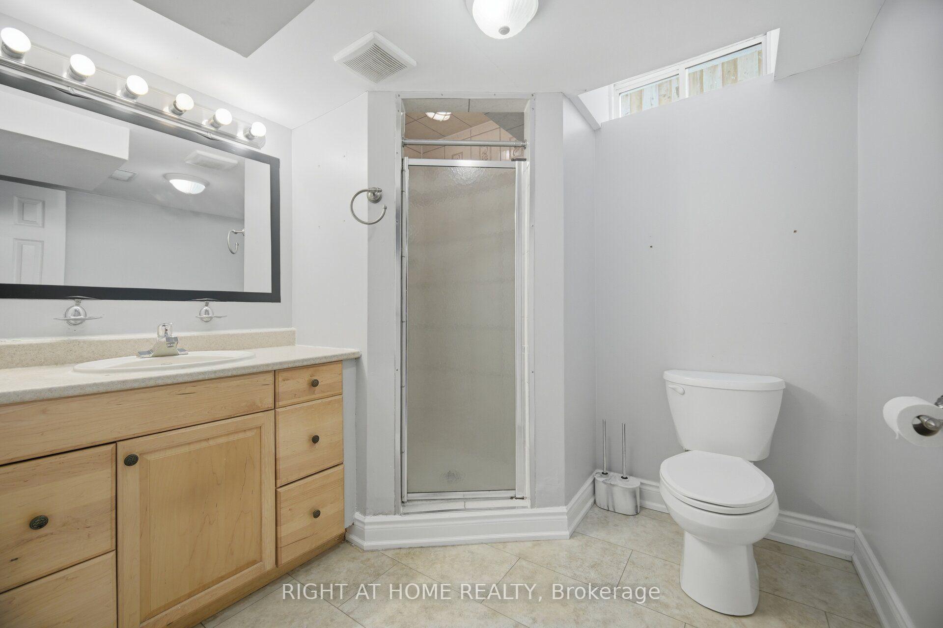 Photo 44 of 44 Crew Crescent, Vaughan, Vellore Village — HOMEH