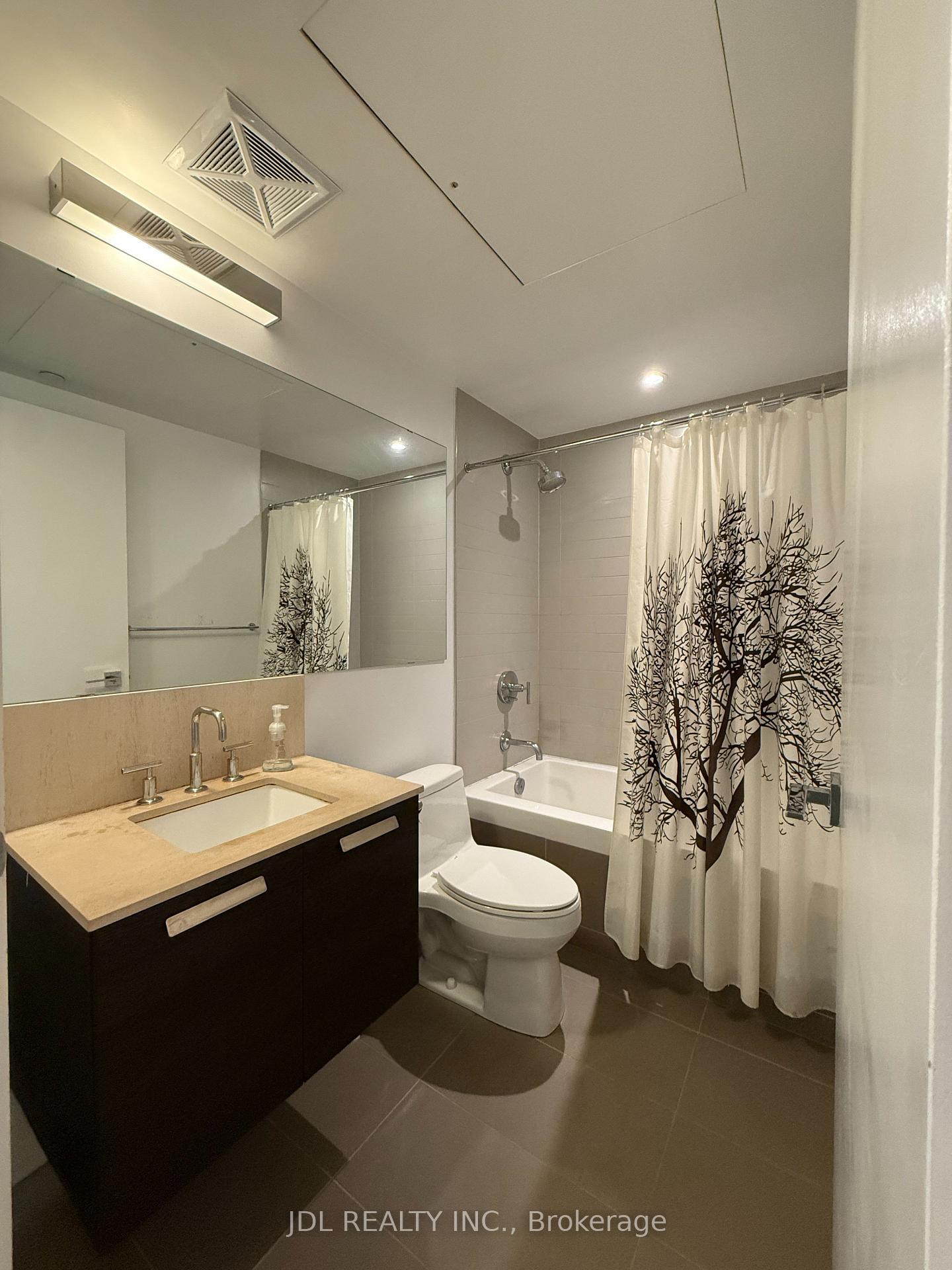 Photo 8 of Unit 4008, 42 Charles Street, Toronto, Church-Yonge Corridor — HOMEH