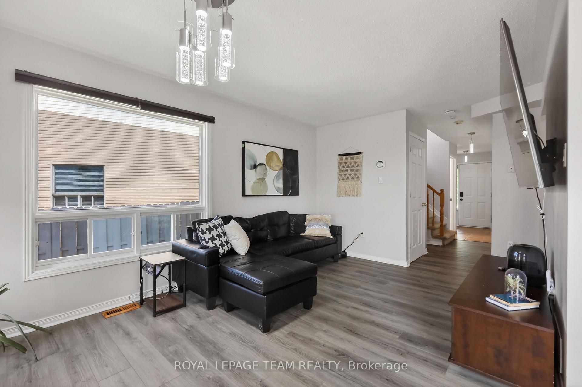 Photo 12 of 2859 Millstream Way, Ottawa, Emerald Woods/Sawmill Creek — HOMEH
