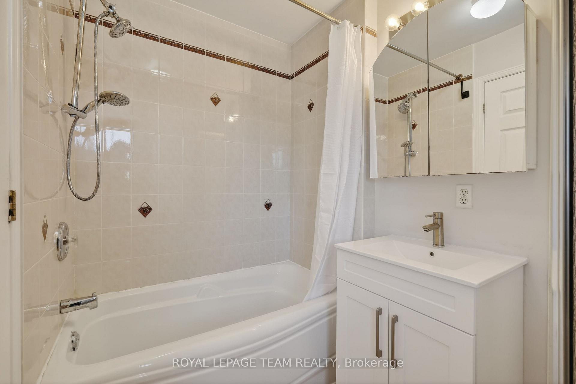 Photo 23 of 2859 Millstream Way, Ottawa, Emerald Woods/Sawmill Creek — HOMEH