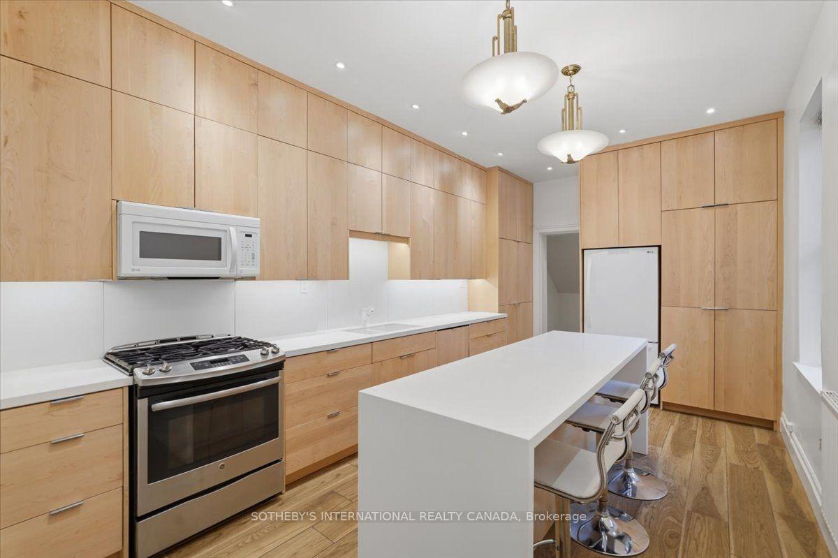 Photo 10 of 33 Rose Avenue, Toronto, Cabbagetown-South St. James Town — HOMEH