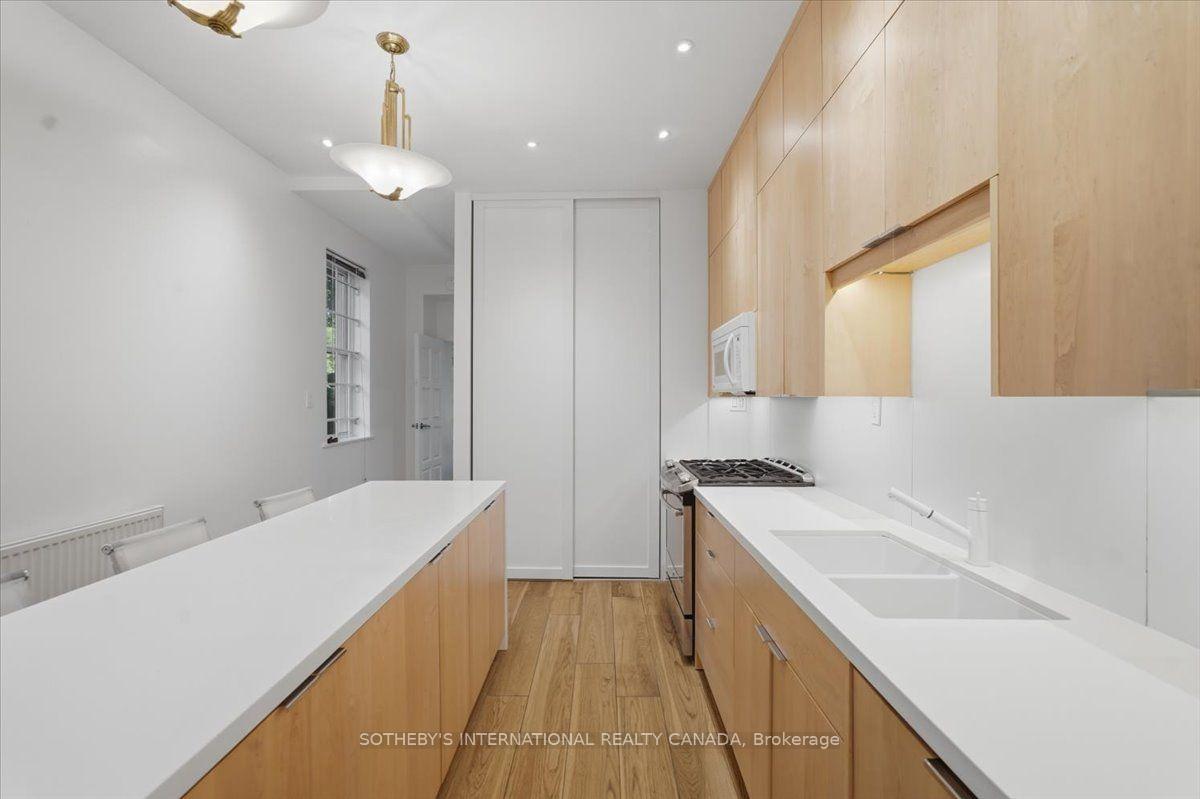 Photo 12 of 33 Rose Avenue, Toronto, Cabbagetown-South St. James Town — HOMEH