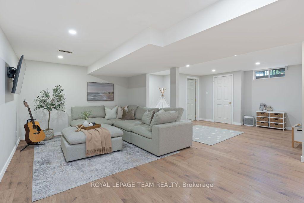 Photo 19 of 194 Morrena Road, Ottawa, Kanata - Glencairn/Hazeldean — HOMEH