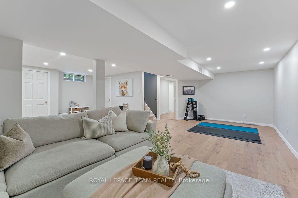 Photo 39 of 194 Morrena Road, Ottawa, Kanata - Glencairn/Hazeldean — HOMEH