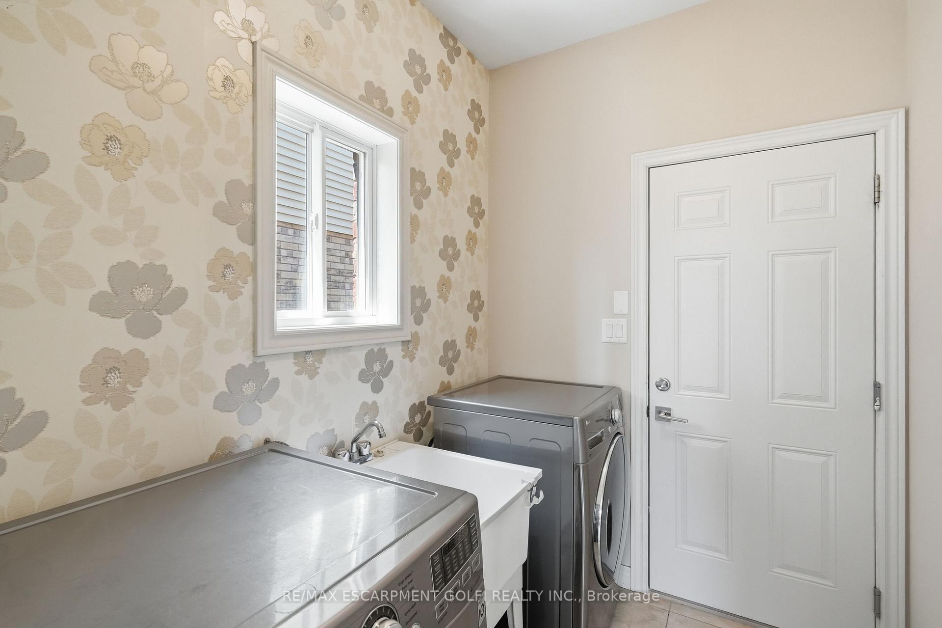 Photo 11 of 4473 Garden Gate Terrace, Lincoln, Beamsville — HOMEH