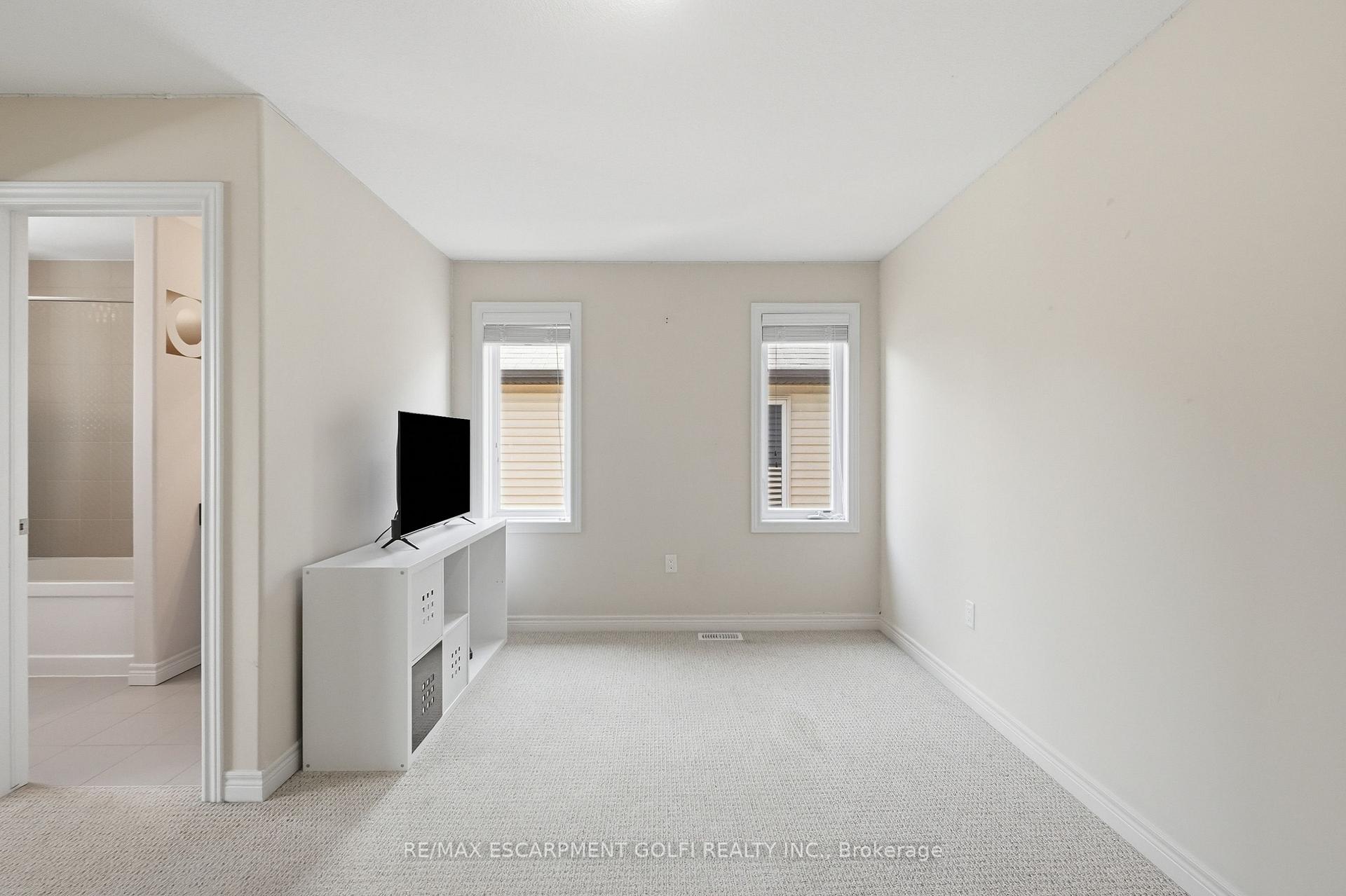 Photo 23 of 4473 Garden Gate Terrace, Lincoln, Beamsville — HOMEH