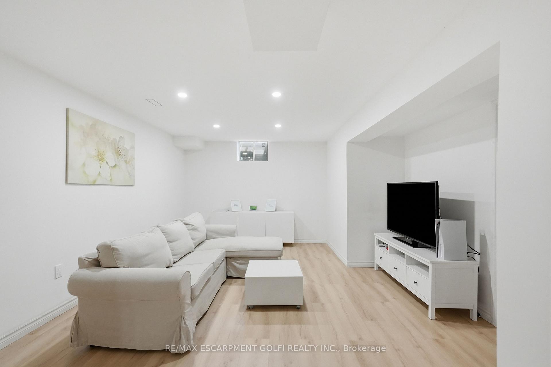 Photo 27 of 4473 Garden Gate Terrace, Lincoln, Beamsville — HOMEH