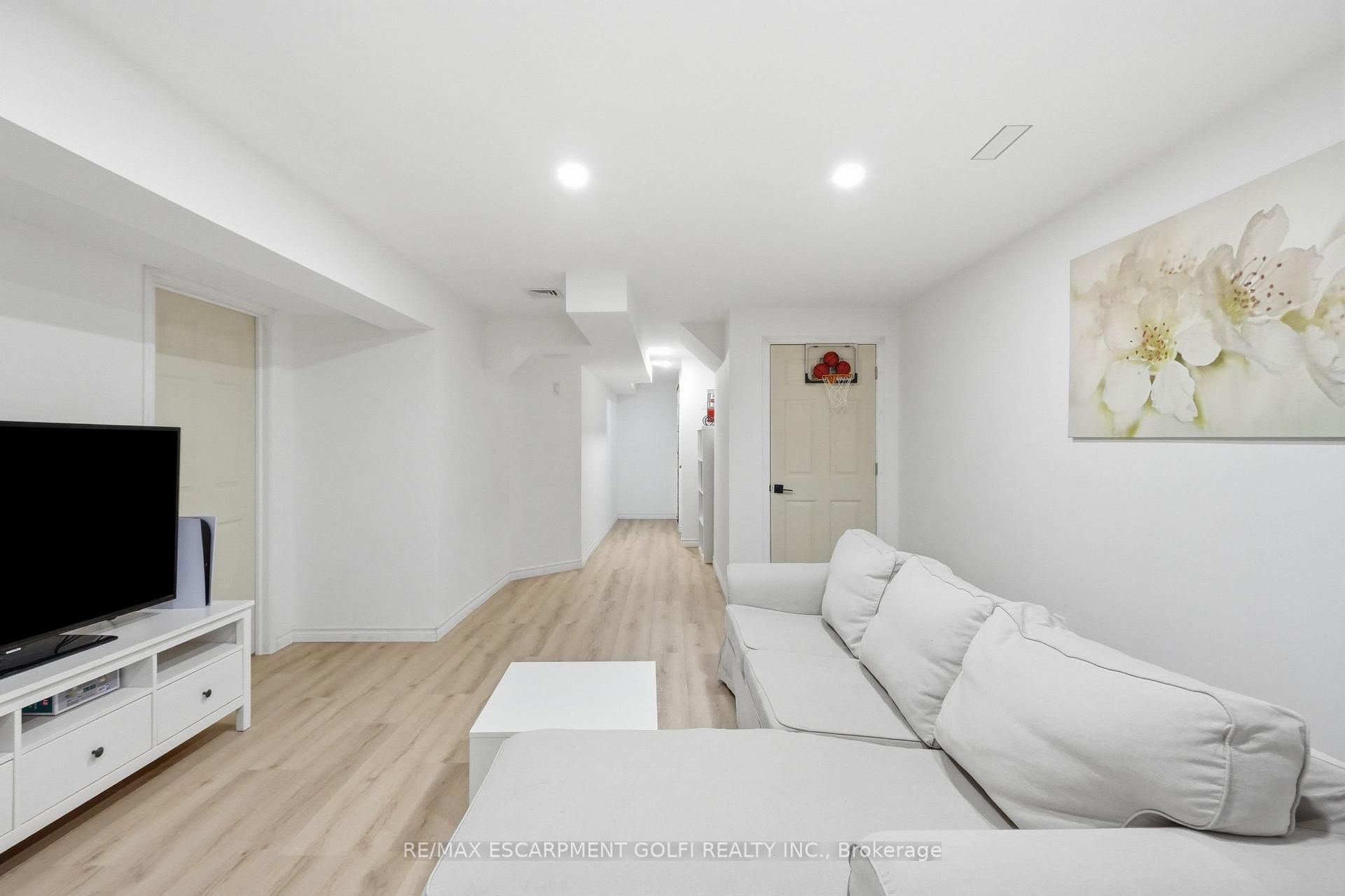 Photo 28 of 4473 Garden Gate Terrace, Lincoln, Beamsville — HOMEH