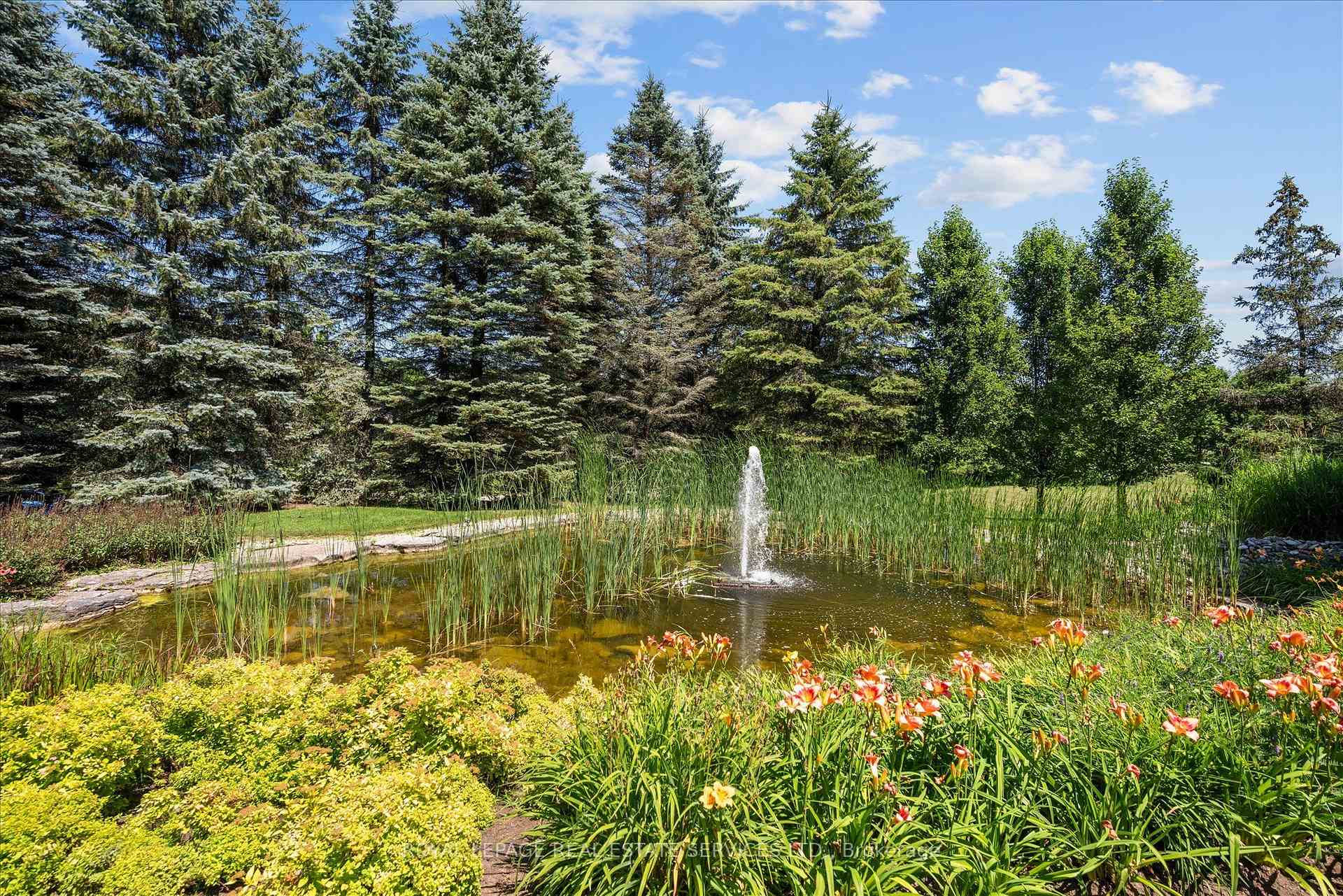 Photo 4 of 10090 Pineview Trail, Milton, Rural Milton West — HOMEH